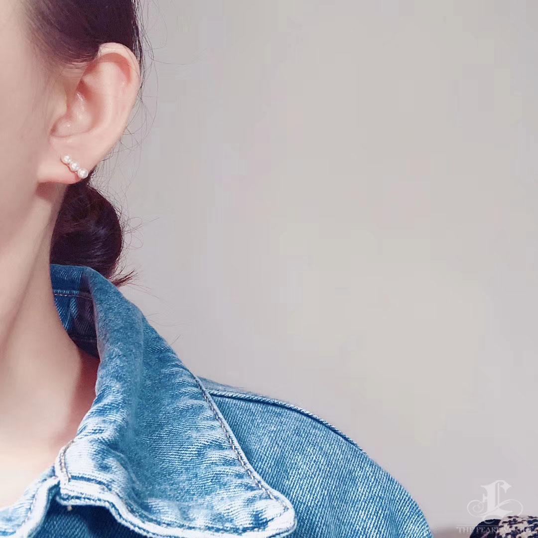 【Petite Signature】 Boucles d'oreilles convertibles en perles d'Akoya à double usage en vente 4