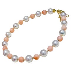 【Petite Signature】 Dawn Petal Akoya Pearl & Pink Coral Bracelet