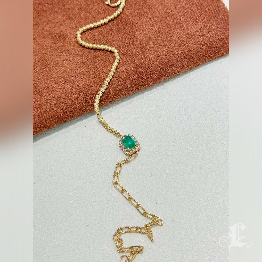【Petite Signature】 Bracciale a catena in oro 18 carati con diamante smeraldo 0,17ct in vendita 3