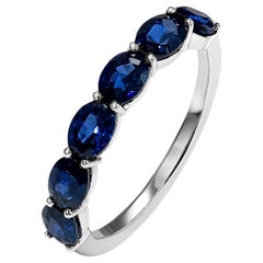 【Petite Signature】1.5ct Near Royal Blue Sapphire Ring in Platinum