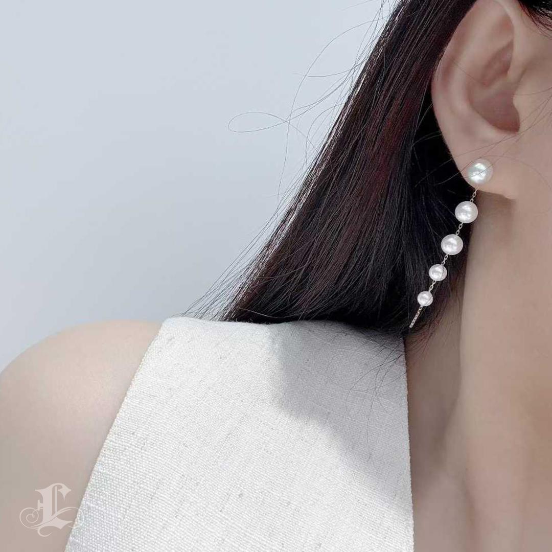 Non taillé 【Petite Signature】Dewline Aurora Akoya Pearl Drop Earrings in 18K Gold en vente
