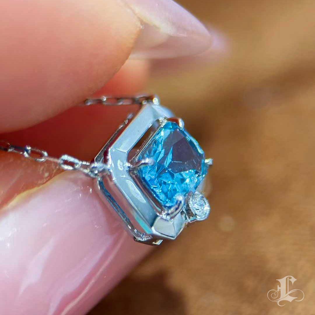 【Petite Signature】Glacial Window 0.56ct Santa Maria Aquamarine Necklace For Sale 1