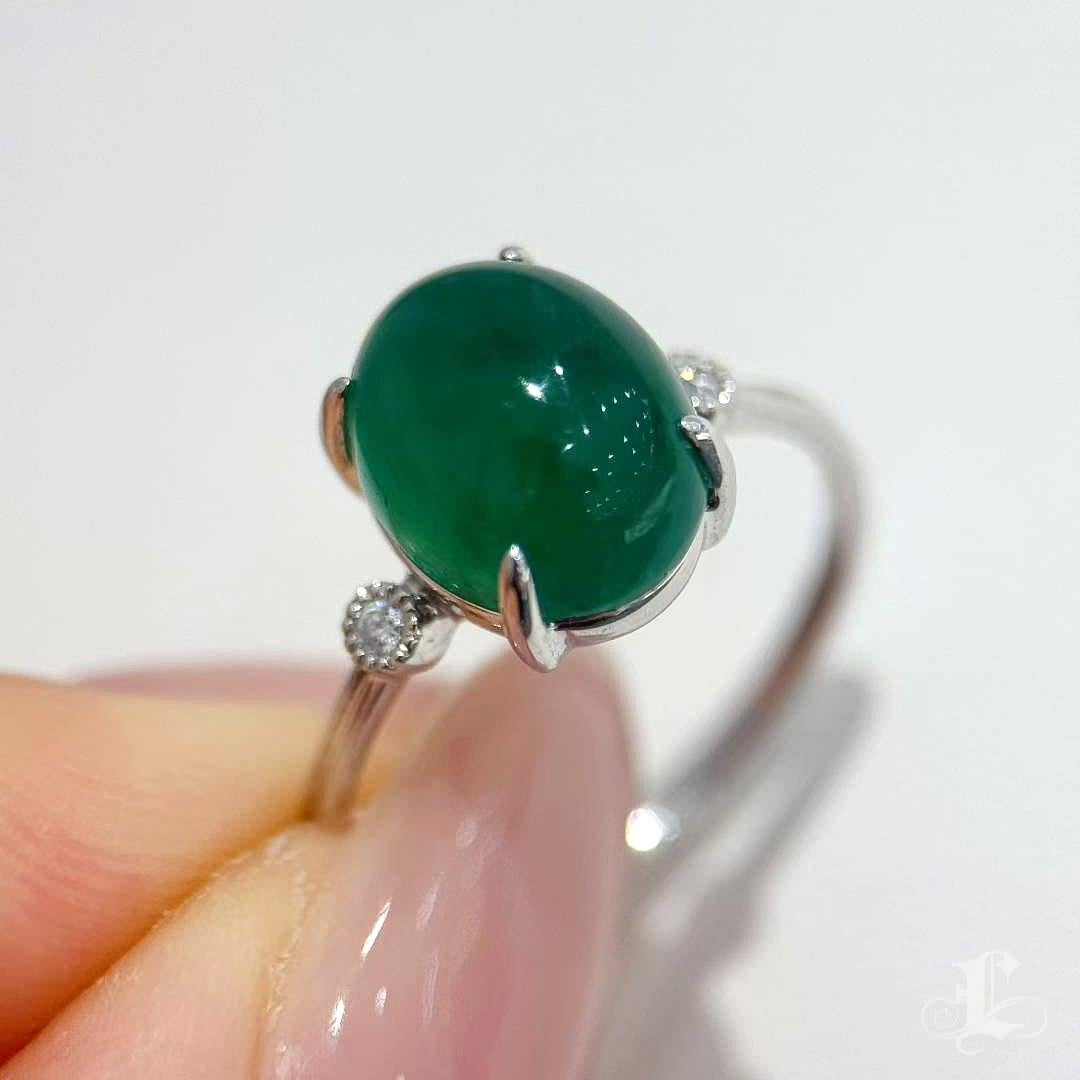 Donna 【Petite Signature】 Anello con smeraldo cabochon Verdant Muse certificatoGRC - 3,86ct in vendita