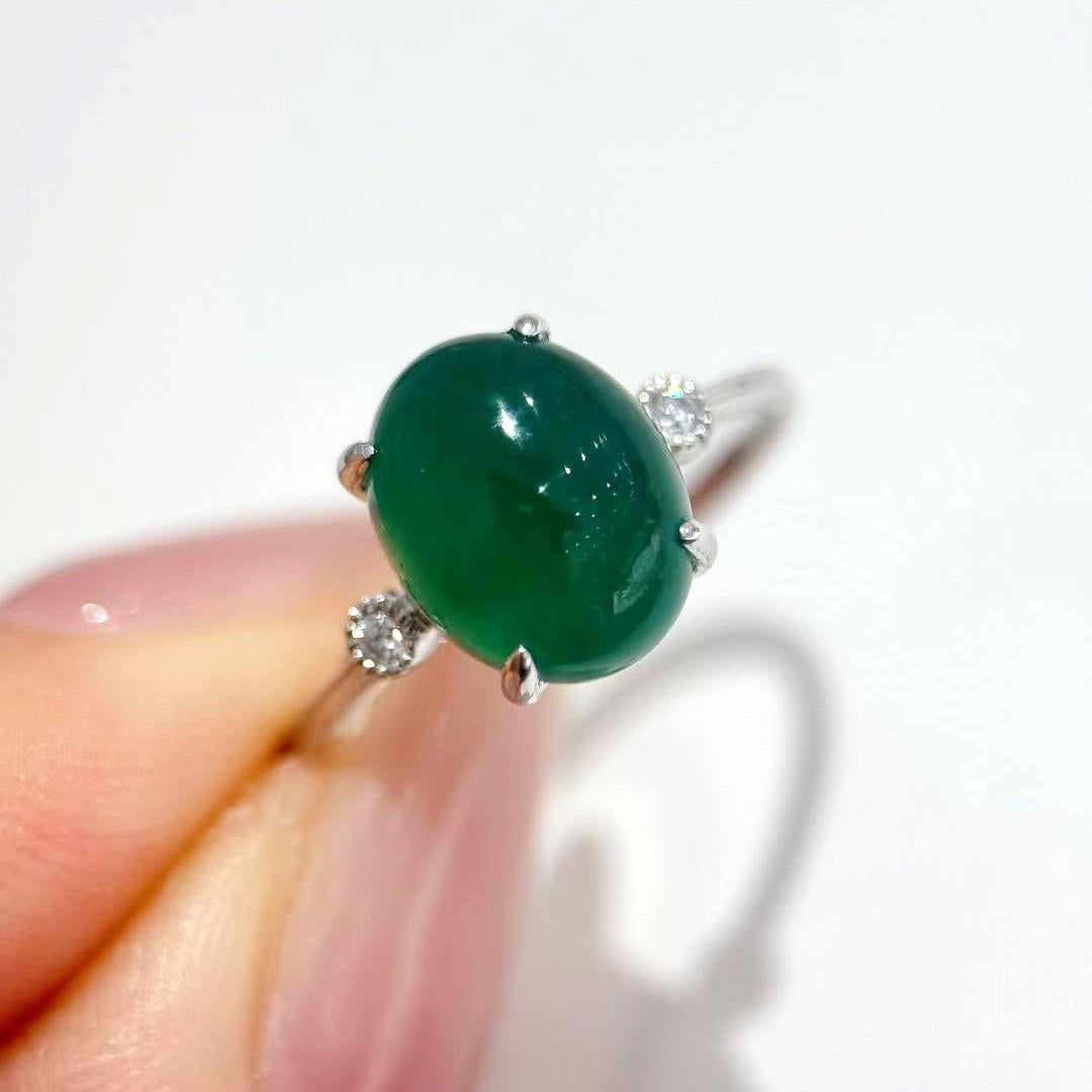 【Petite Signature】 Anello con smeraldo cabochon Verdant Muse certificatoGRC - 3,86ct in vendita 2