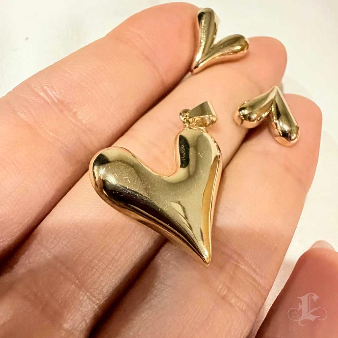 【Petite Signature】talian 18K Gold “Fluid Heart” Earrings & Pendant Set For Sale 2