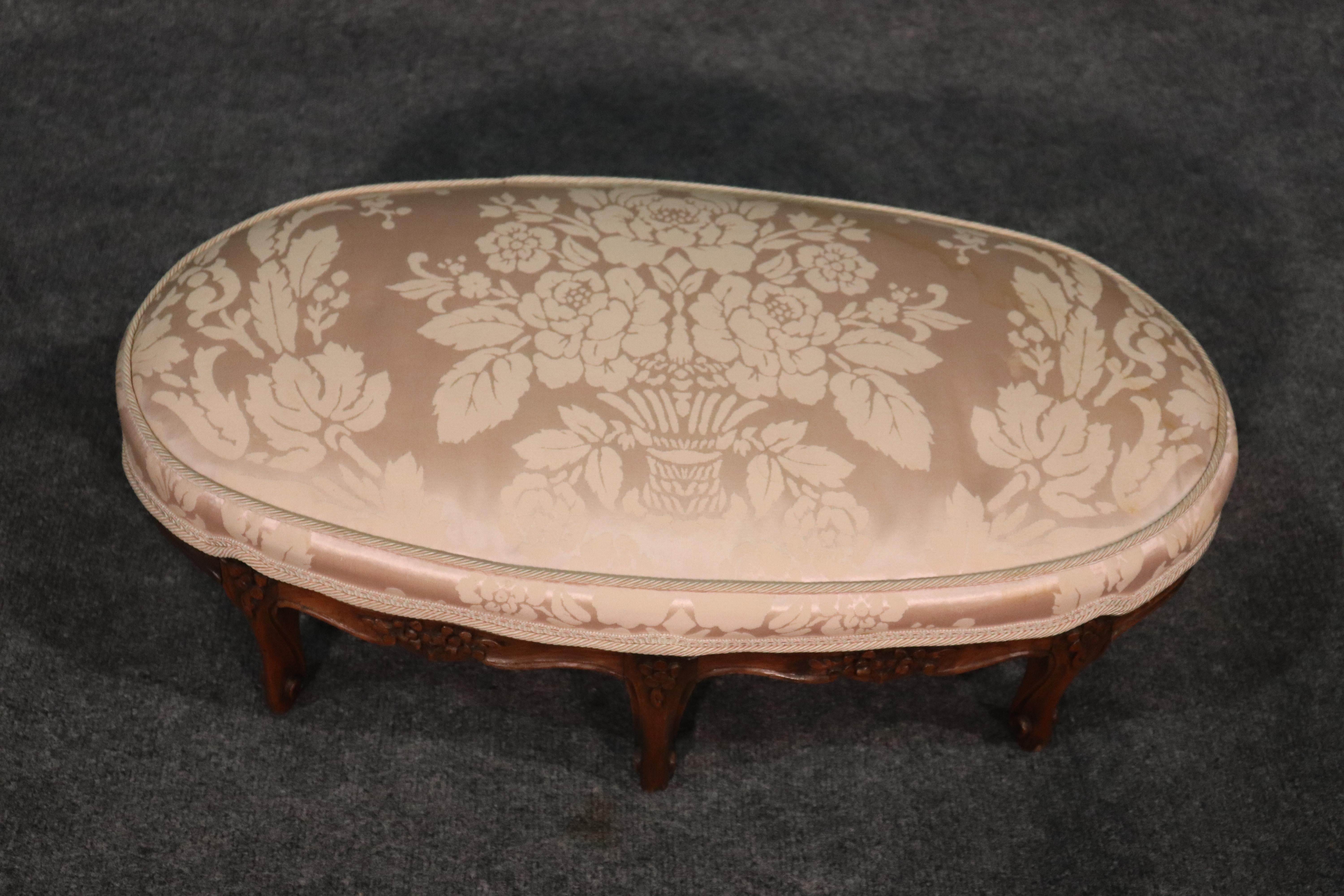 Petite Silk Upholstered French Louis XV 6 Legged Carved Walnut Ottoman Stool In Good Condition In Swedesboro, NJ