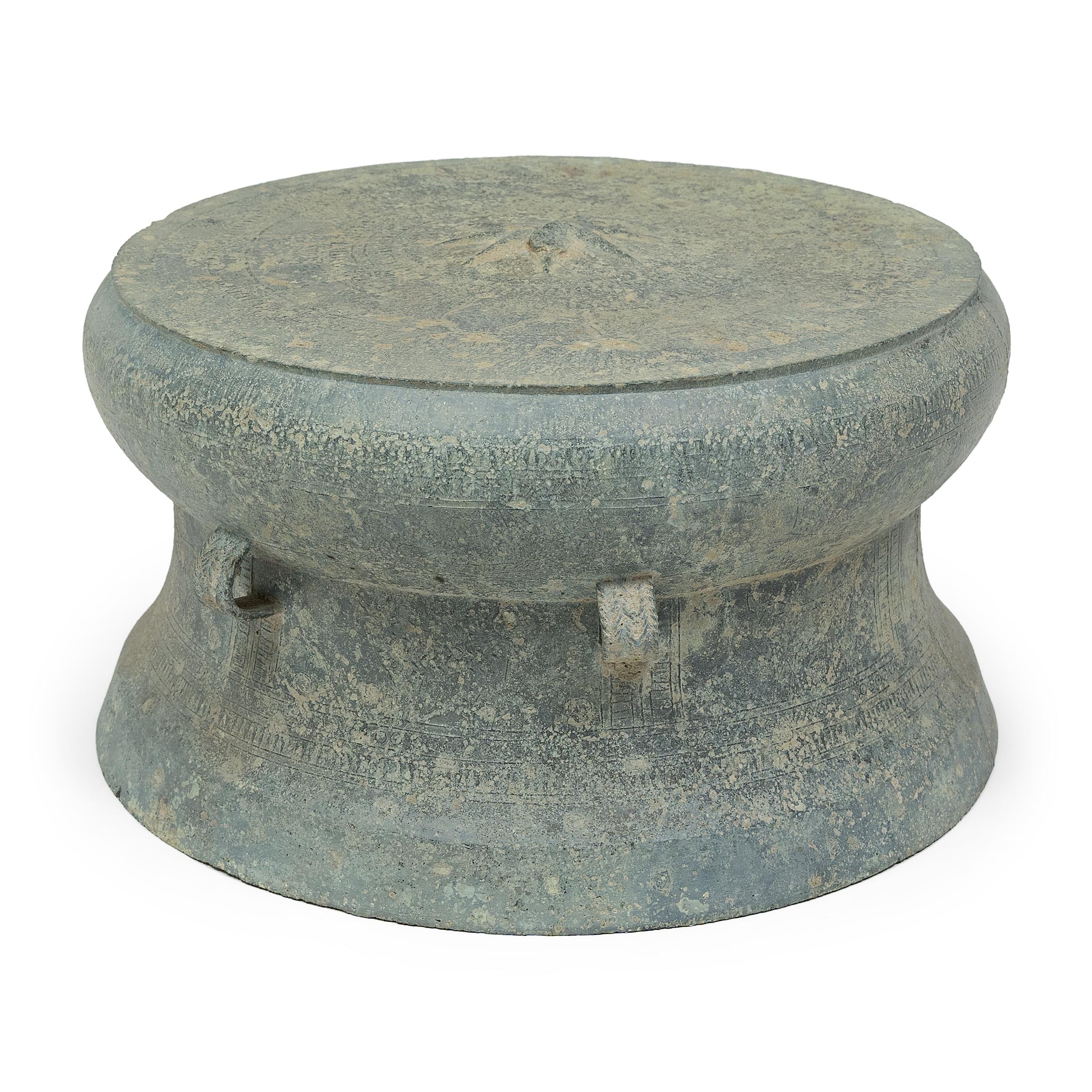 Petite Southeast Asian Dong Son Bronze Ritual Drum with Oxen, c. 200 BC In Good Condition In Chicago, IL