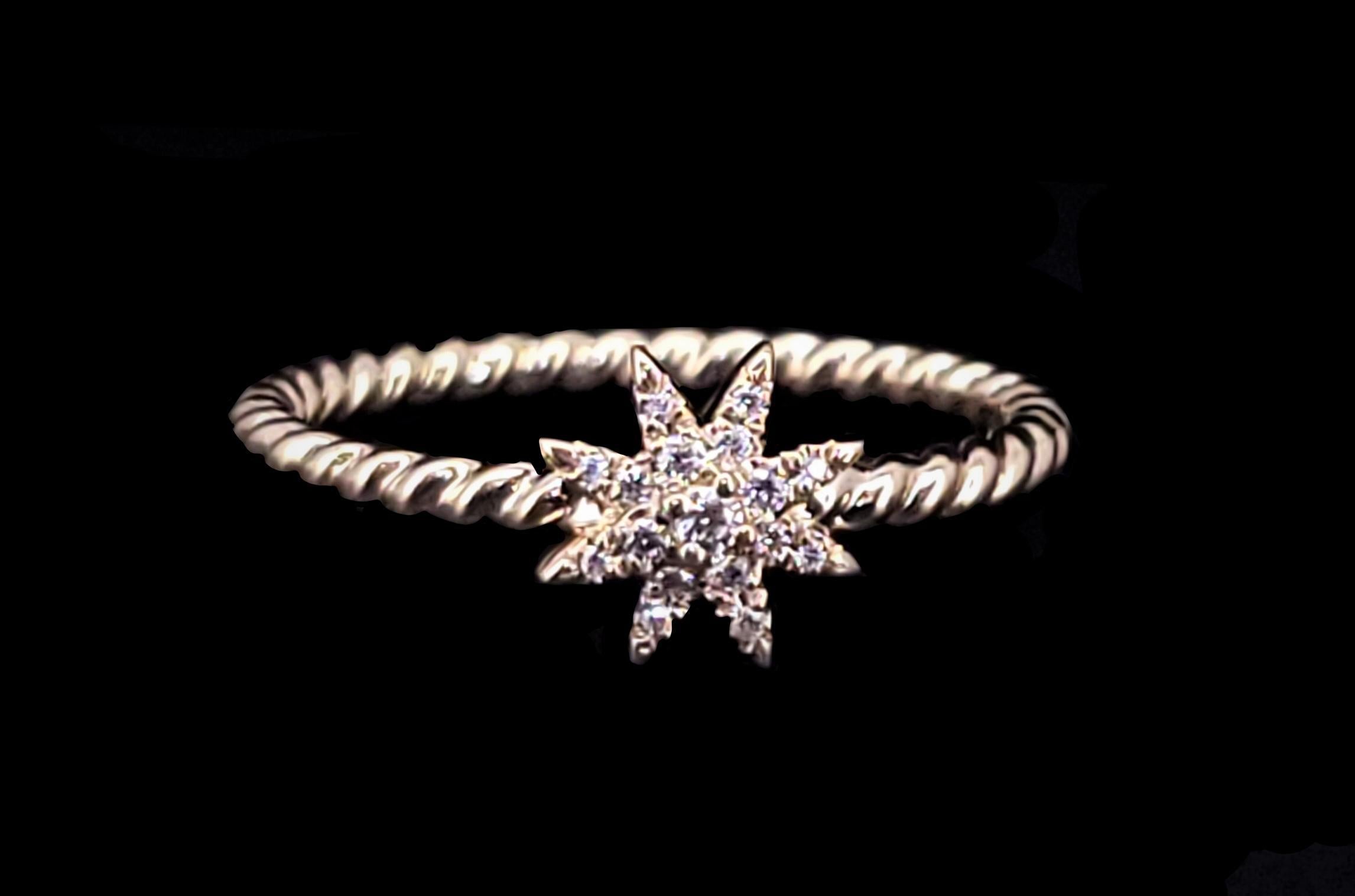 Petite Starburst Station Ring 18K Yellow Gold with Diamonds For Sale 1