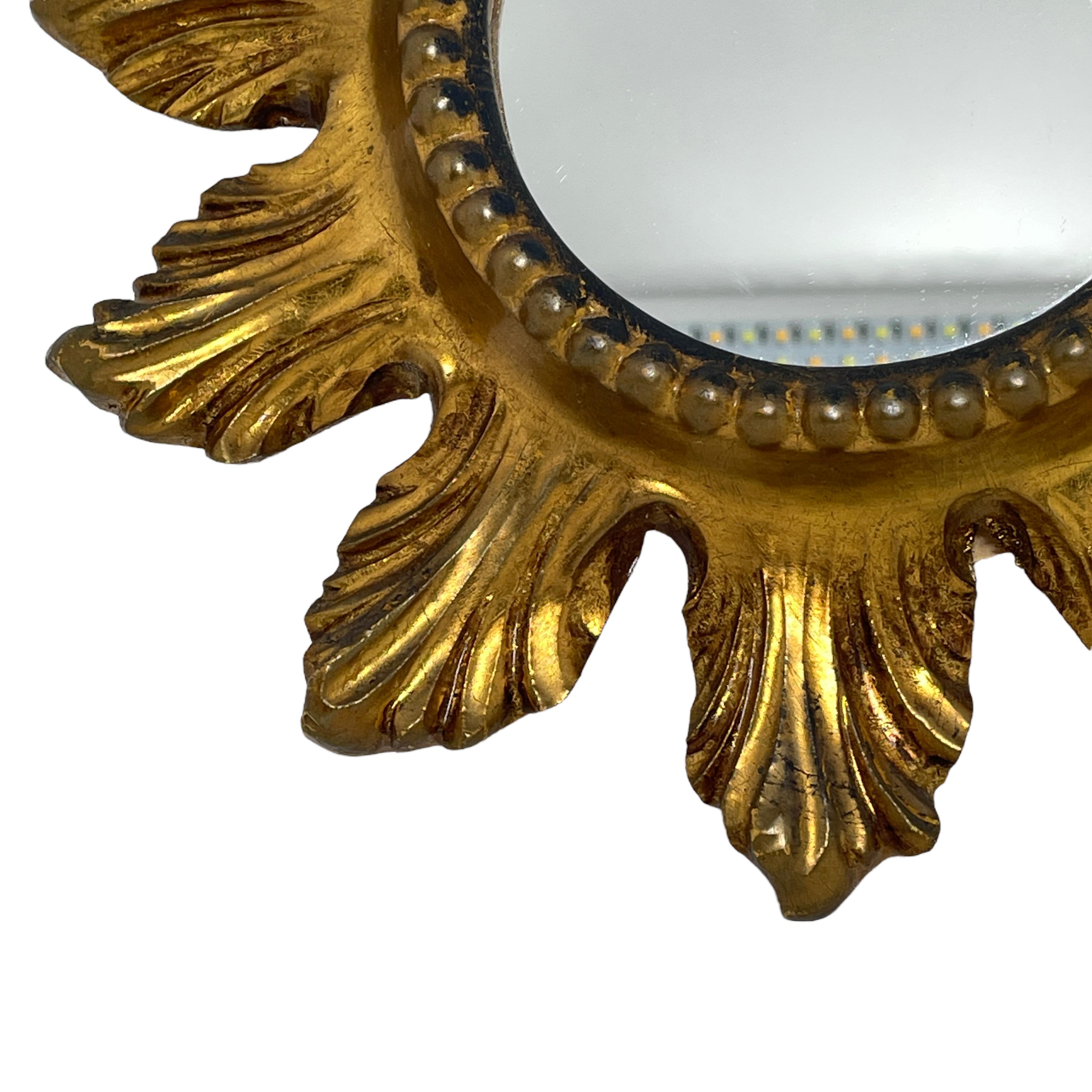 Petite Starburst Sunburst Gilded Wood and Composition Mirror, France In Good Condition For Sale In Nuernberg, DE