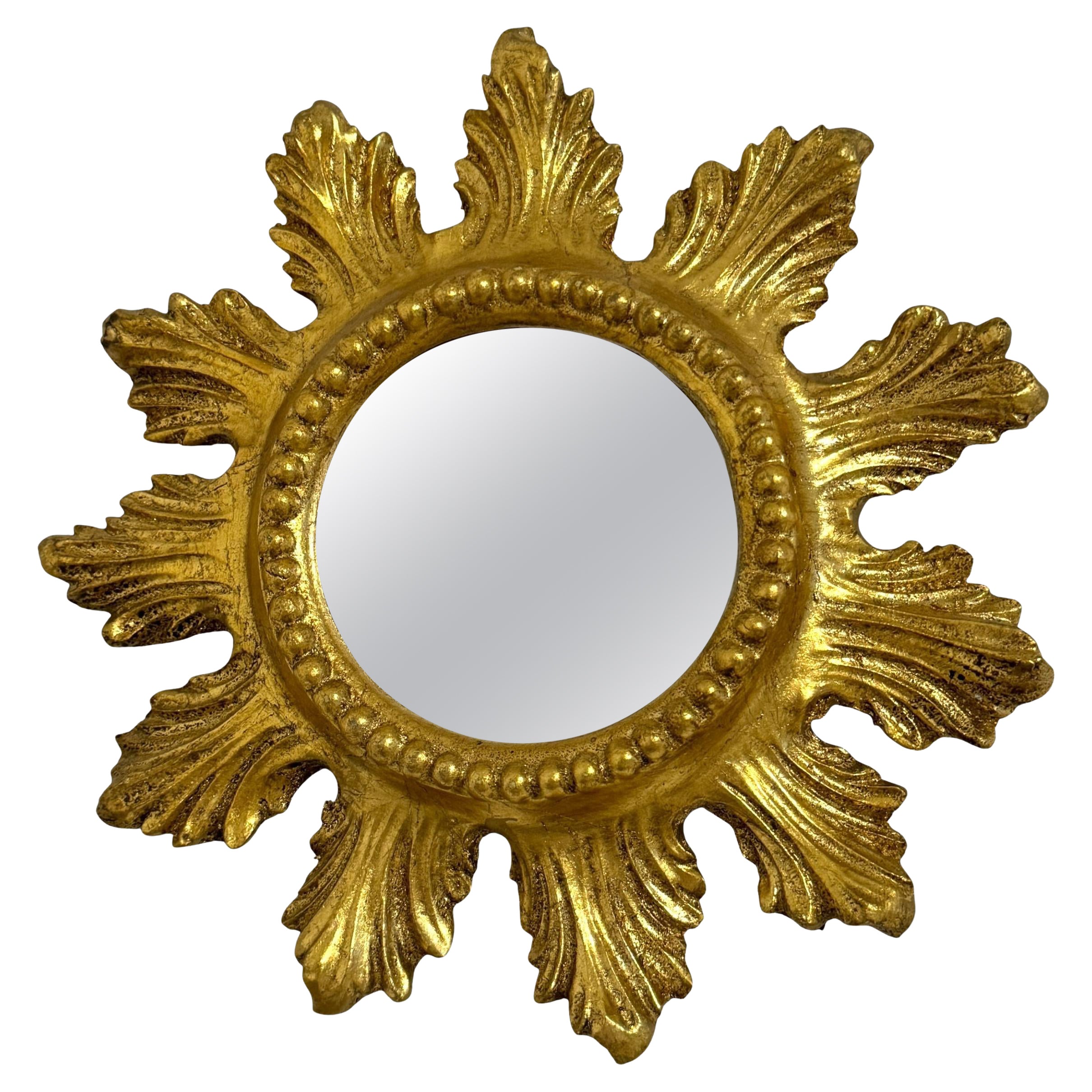 Petite Starburst Sunburst Specchio in legno dorato e composizione, Italia in vendita