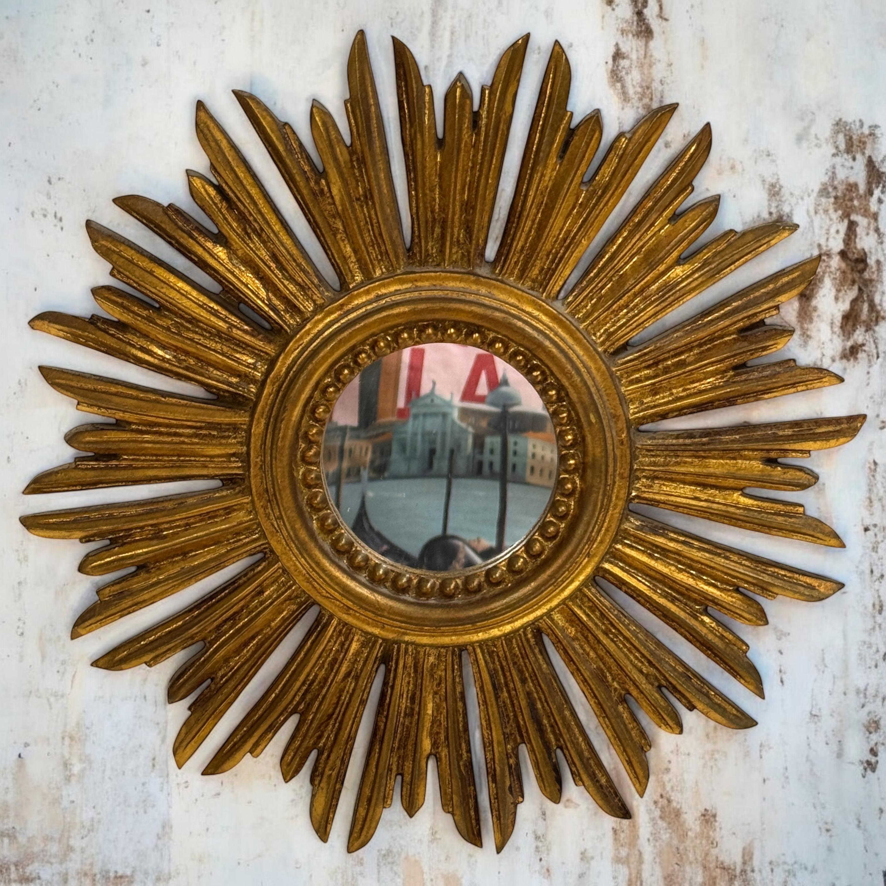 Petite Starburst Sunburst Vergoldeter Holzspiegel, Deutschland ca. 1950er Jahre 4