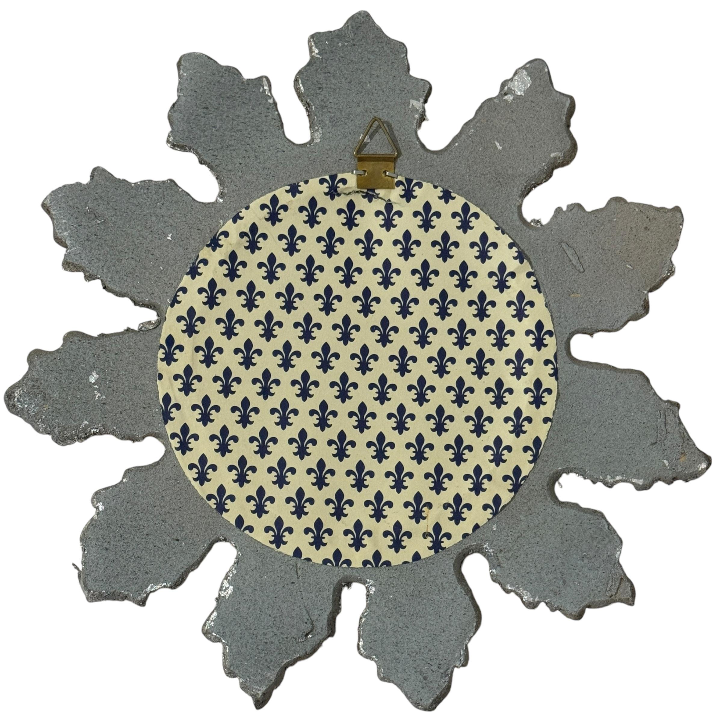 Petite Starburst Sunburst Spiegel aus versilbertem Holz und Komposition, Italien (Zusammensetzung) im Angebot