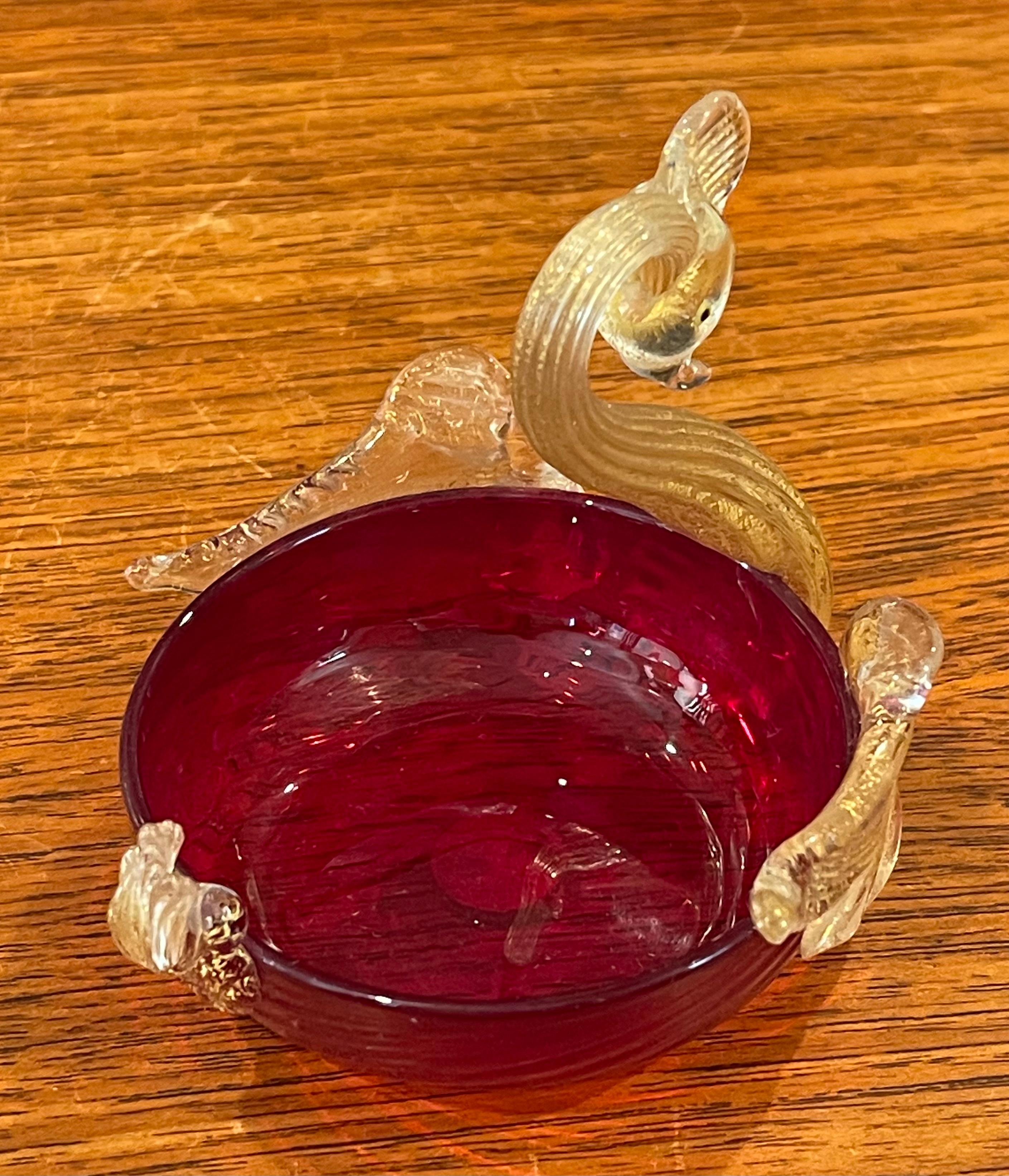 italien Petite sculpture de cygne en verre d'art de Murano en vente