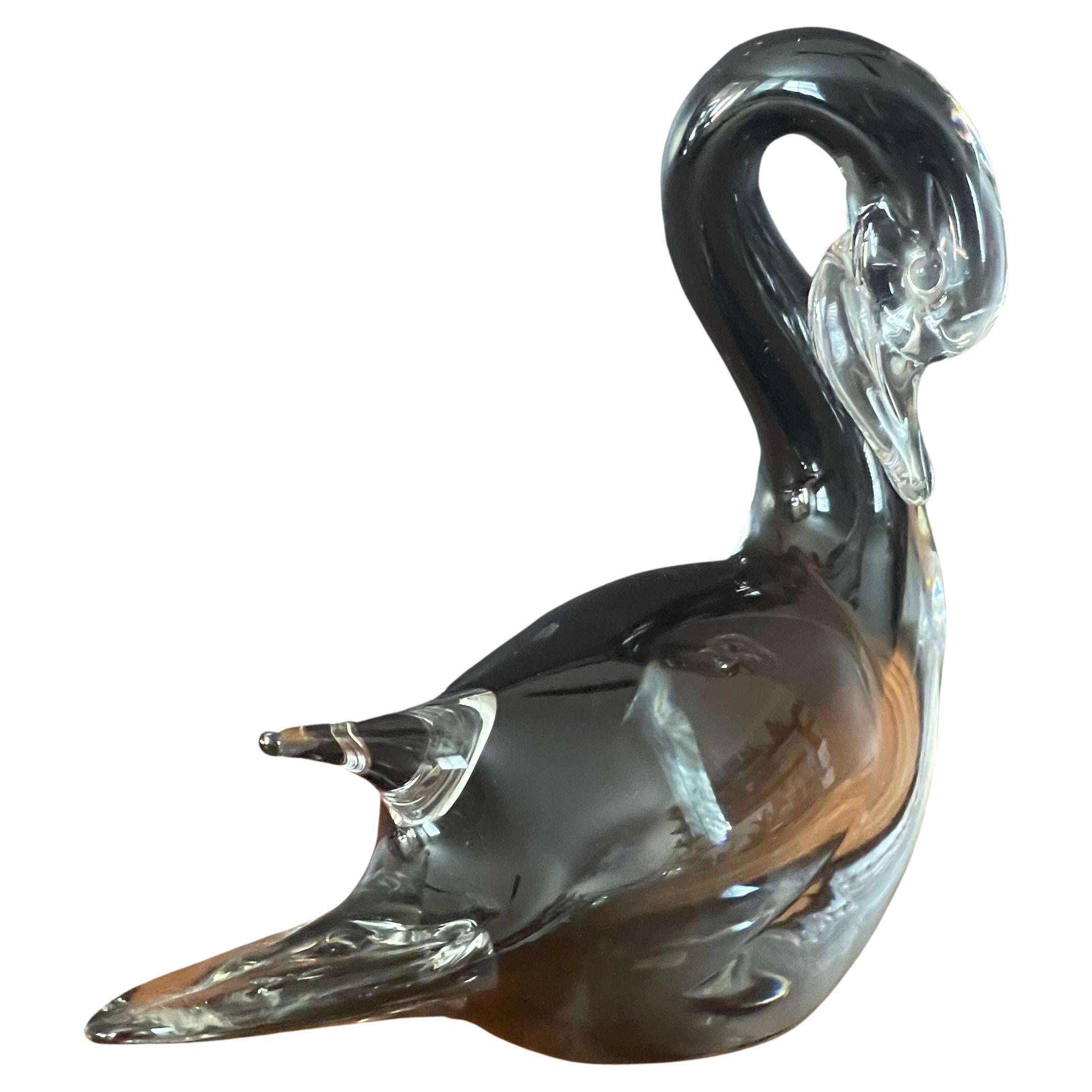 Skulptur eines kleinen Schwans aus Sommerso-Kunstglas von Muranoglas