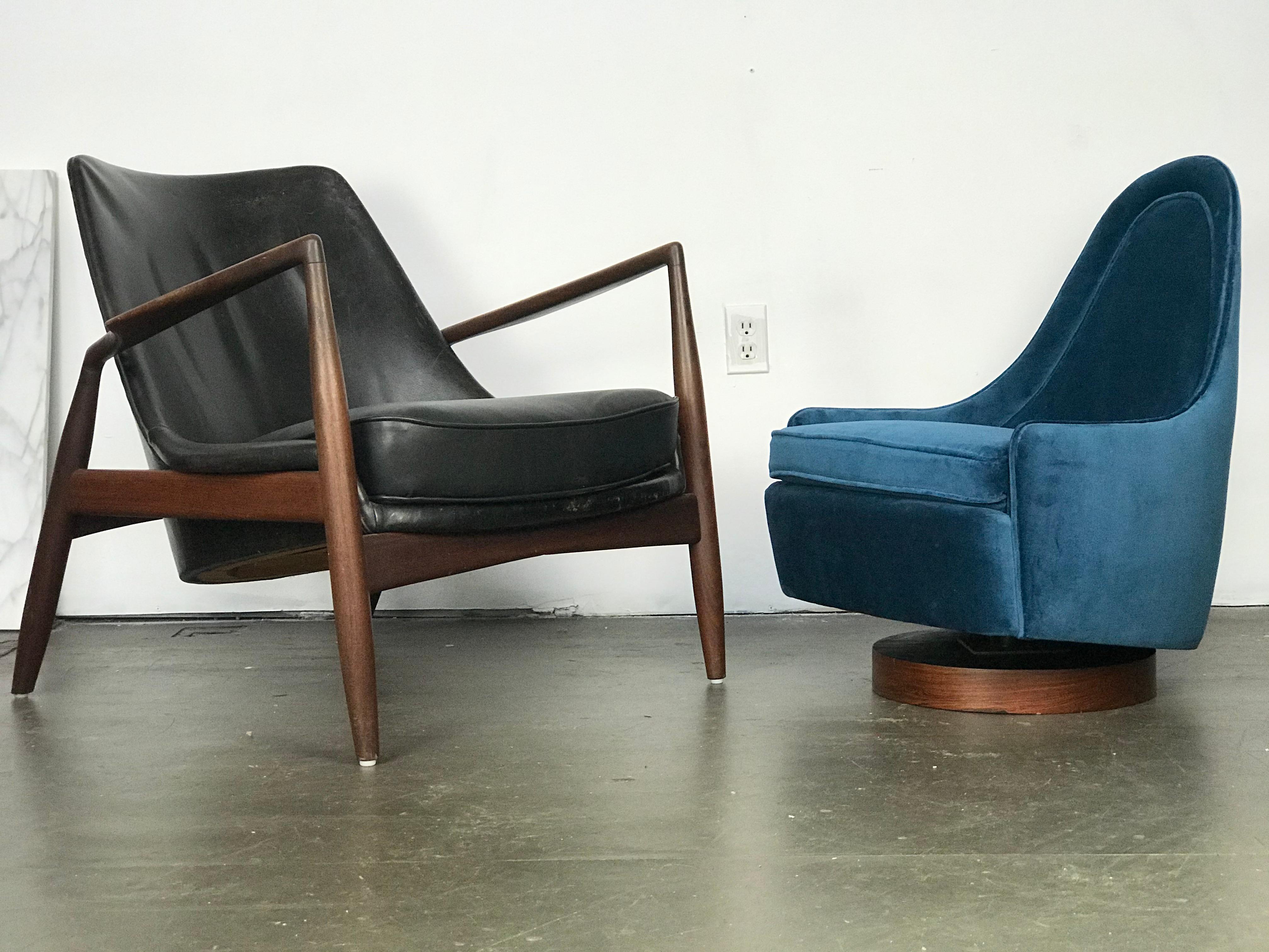 Petite Mid Century Modern Swivel and Tilt Lounge Chair by Milo Baughman 3