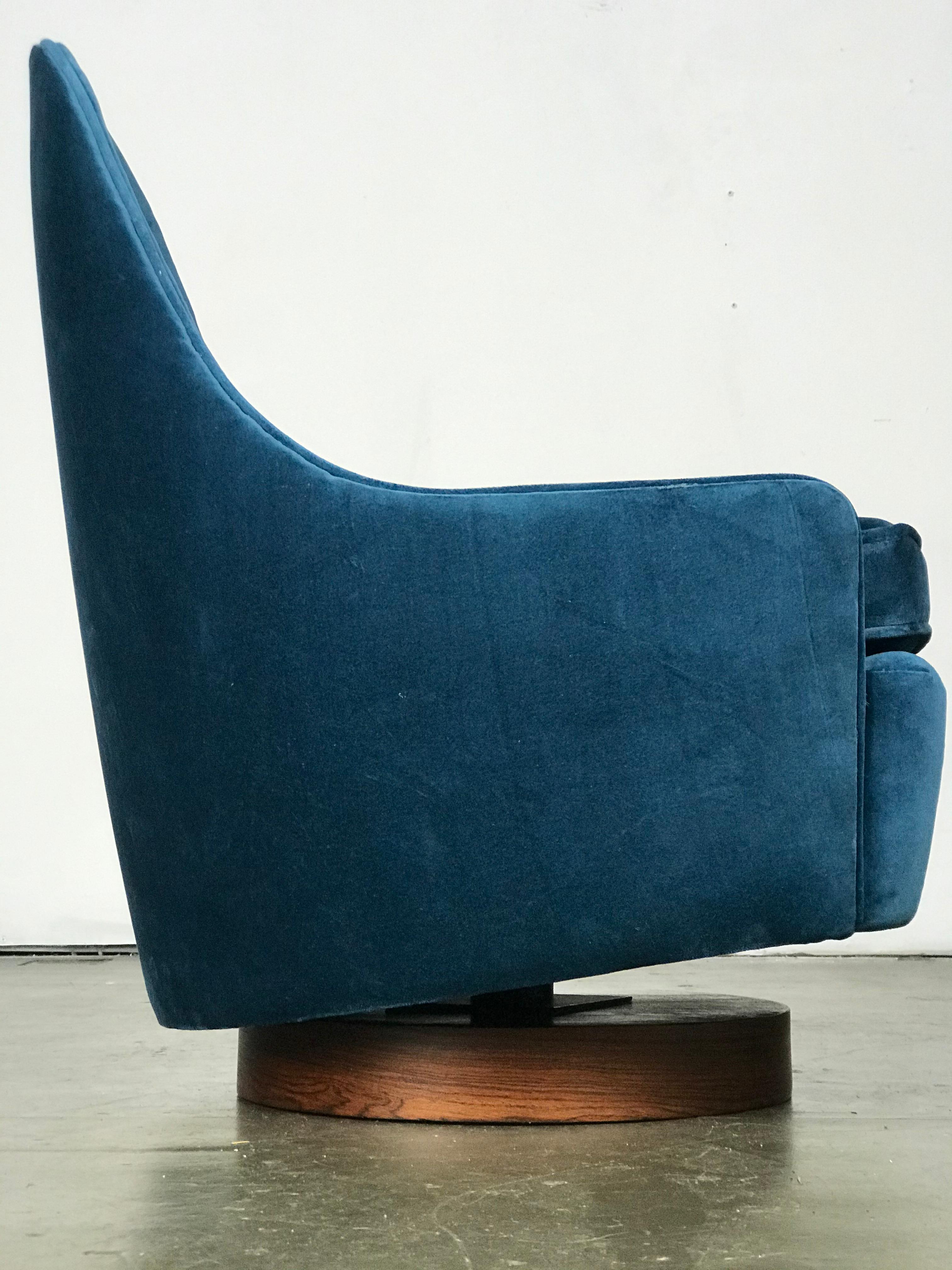 Fabric Petite Mid Century Modern Swivel and Tilt Lounge Chair by Milo Baughman