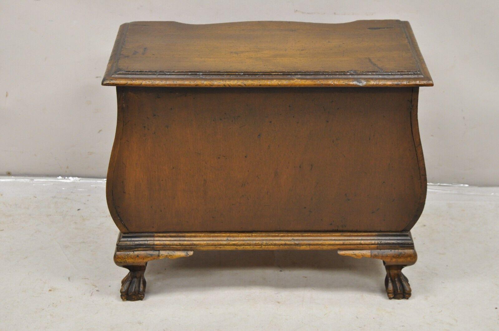 Petite Vintage European Rustic Style 3 Drawer Bombe Commode Jewelry Chest For Sale 4