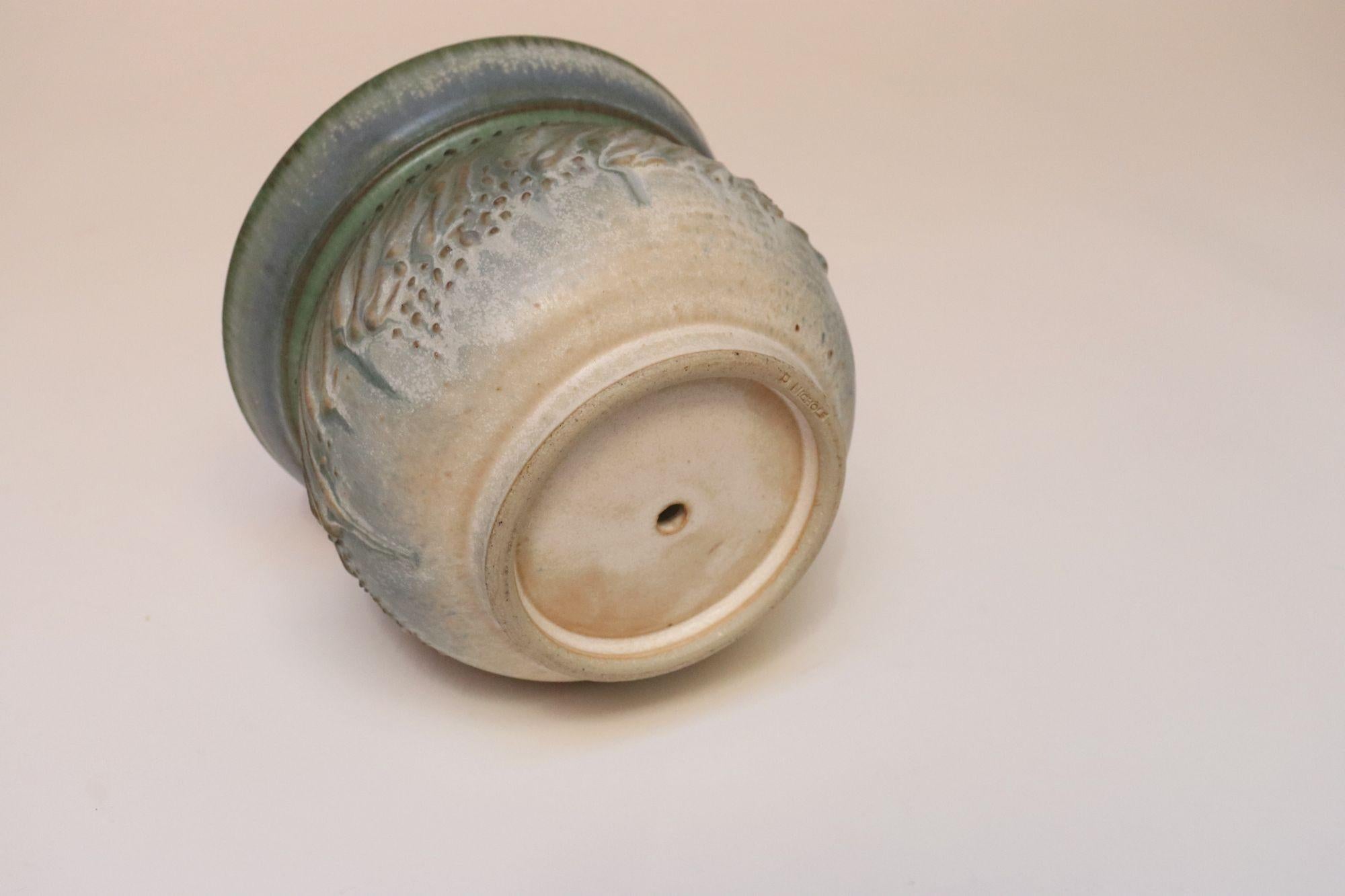 Kleine grüne und blaue Keramik-Pflanzvase im Vintage-Stil von Deanna Nichols (Ende des 20. Jahrhunderts) im Angebot