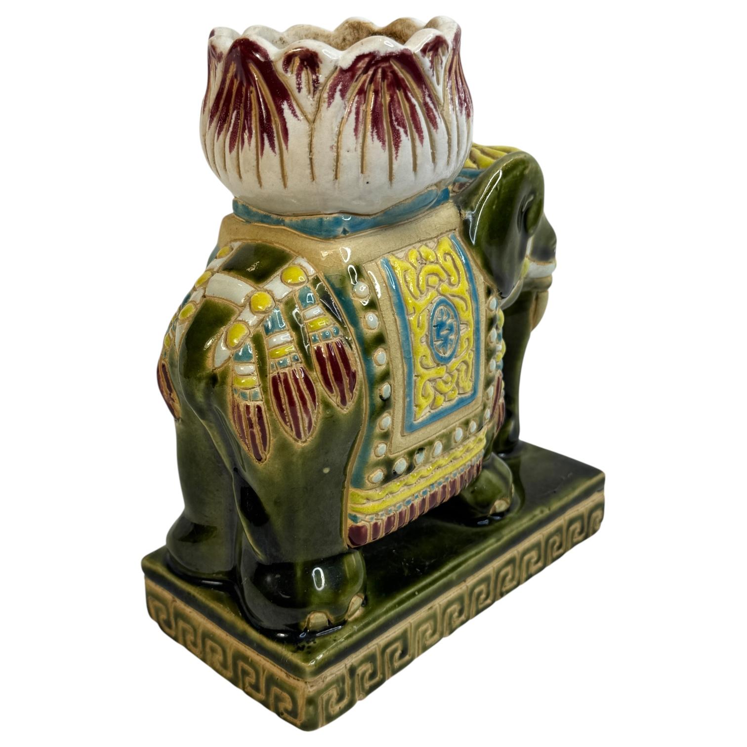 Petite Vintage Hollywood Regency Chinese Elephant Flower Pot, anni '60 in vendita 4