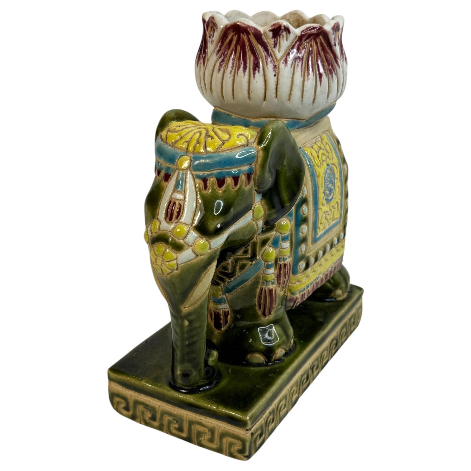 Petite Vintage Hollywood Regency Chinese Elephant Flower Pot, anni '60 in vendita 8