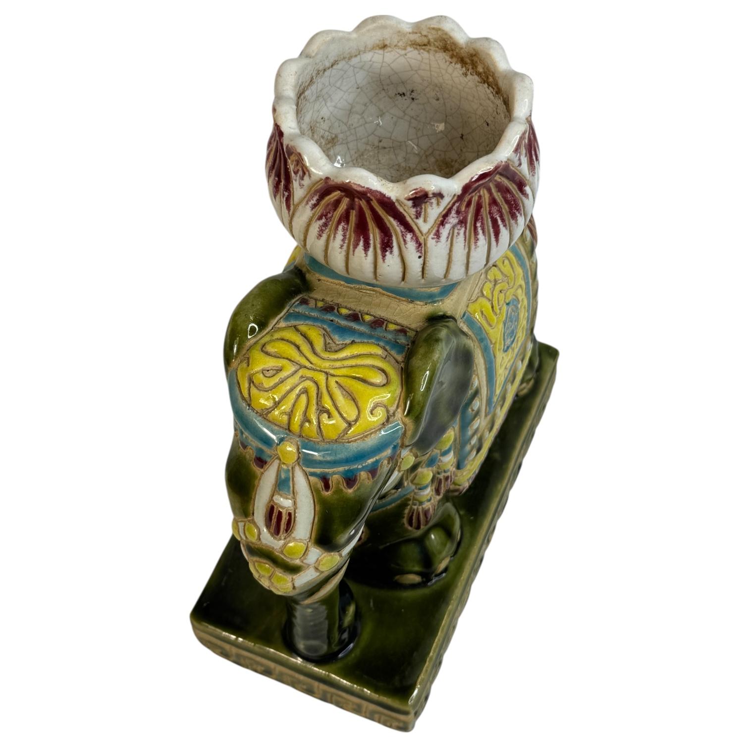 Petite Vintage Hollywood Regency Chinese Elephant Flower Pot, anni '60 in vendita 10
