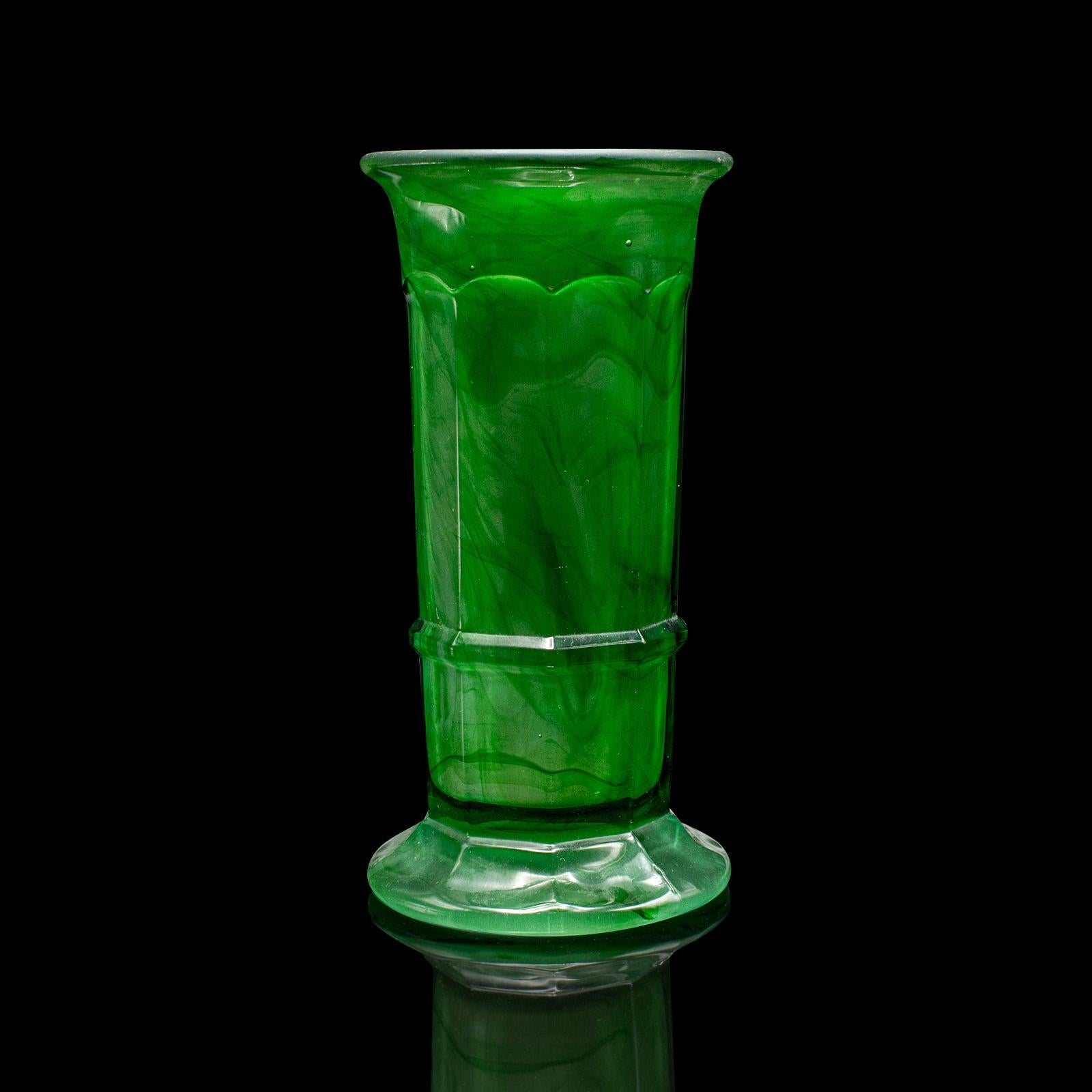Kleine Vintage Posy-Vase, englisch, Wolkenglas, Blumentopf, Art déco, um 1930 (20. Jahrhundert) im Angebot