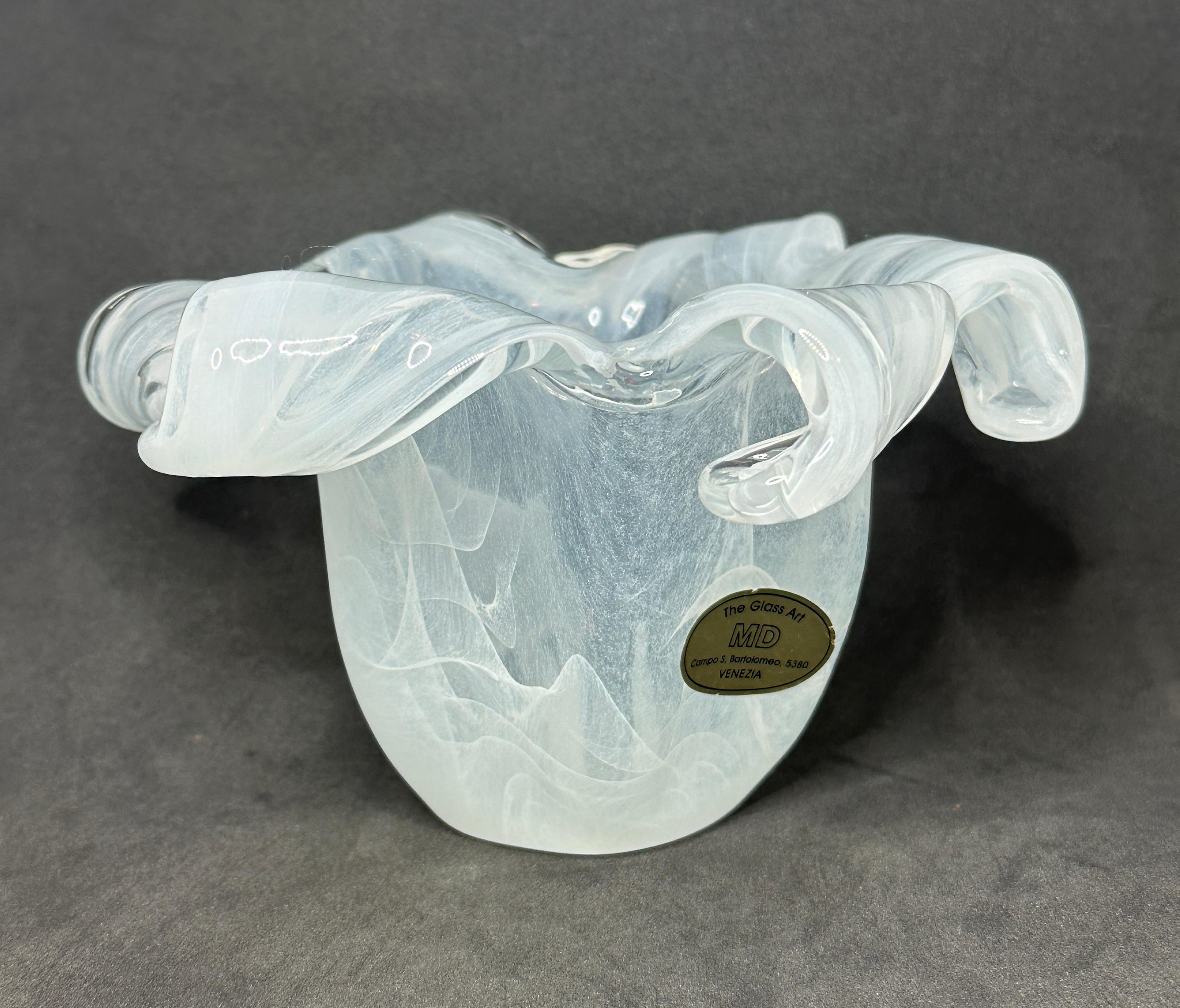 Italian Petite White Clear Swirl Art Glass Murano Flower Design Bowl, Modern, 1980s For Sale