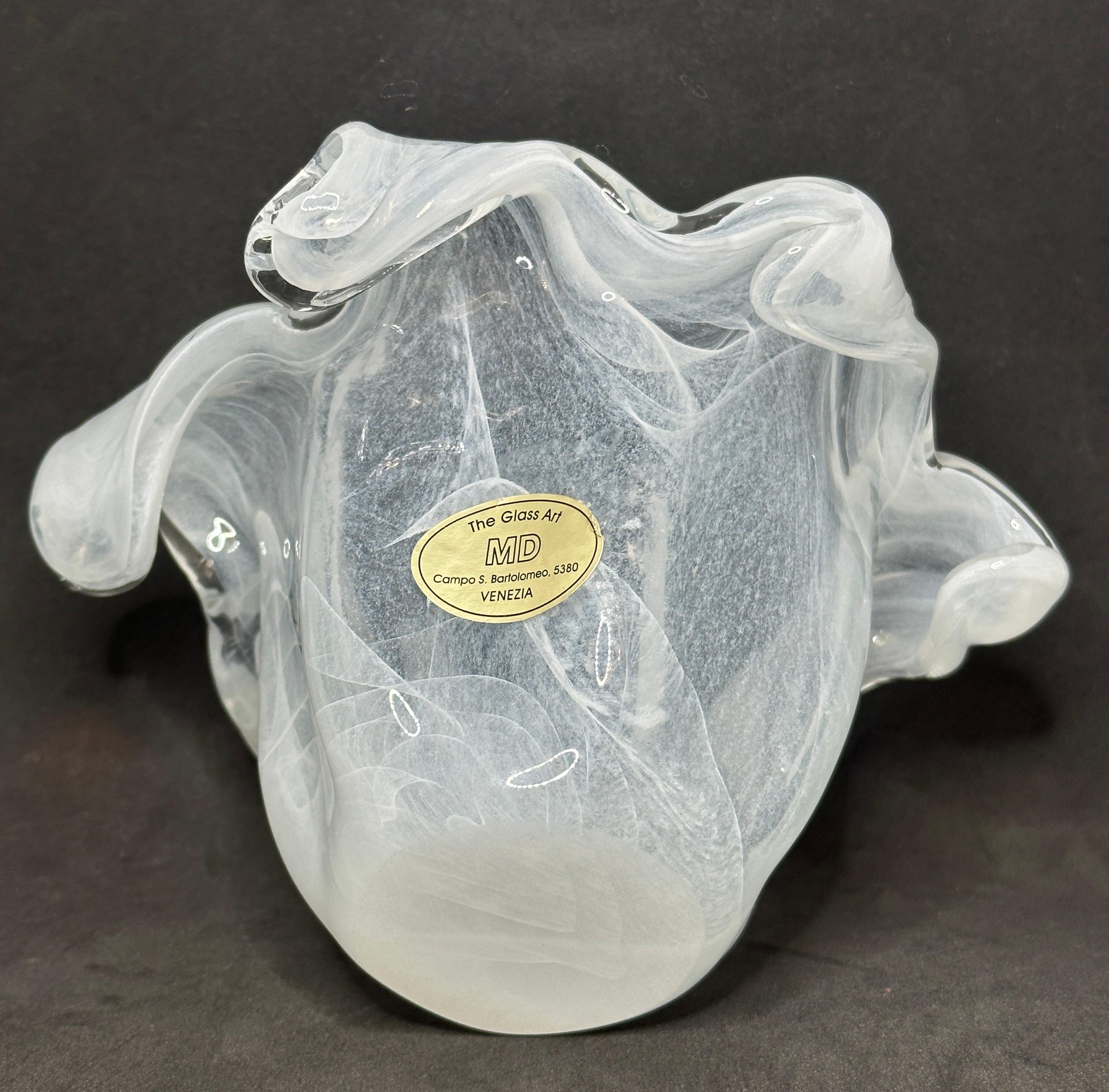 Late 20th Century Petite White Clear Swirl Art Glass Murano Flower Design Bowl, Modern, 1980s For Sale