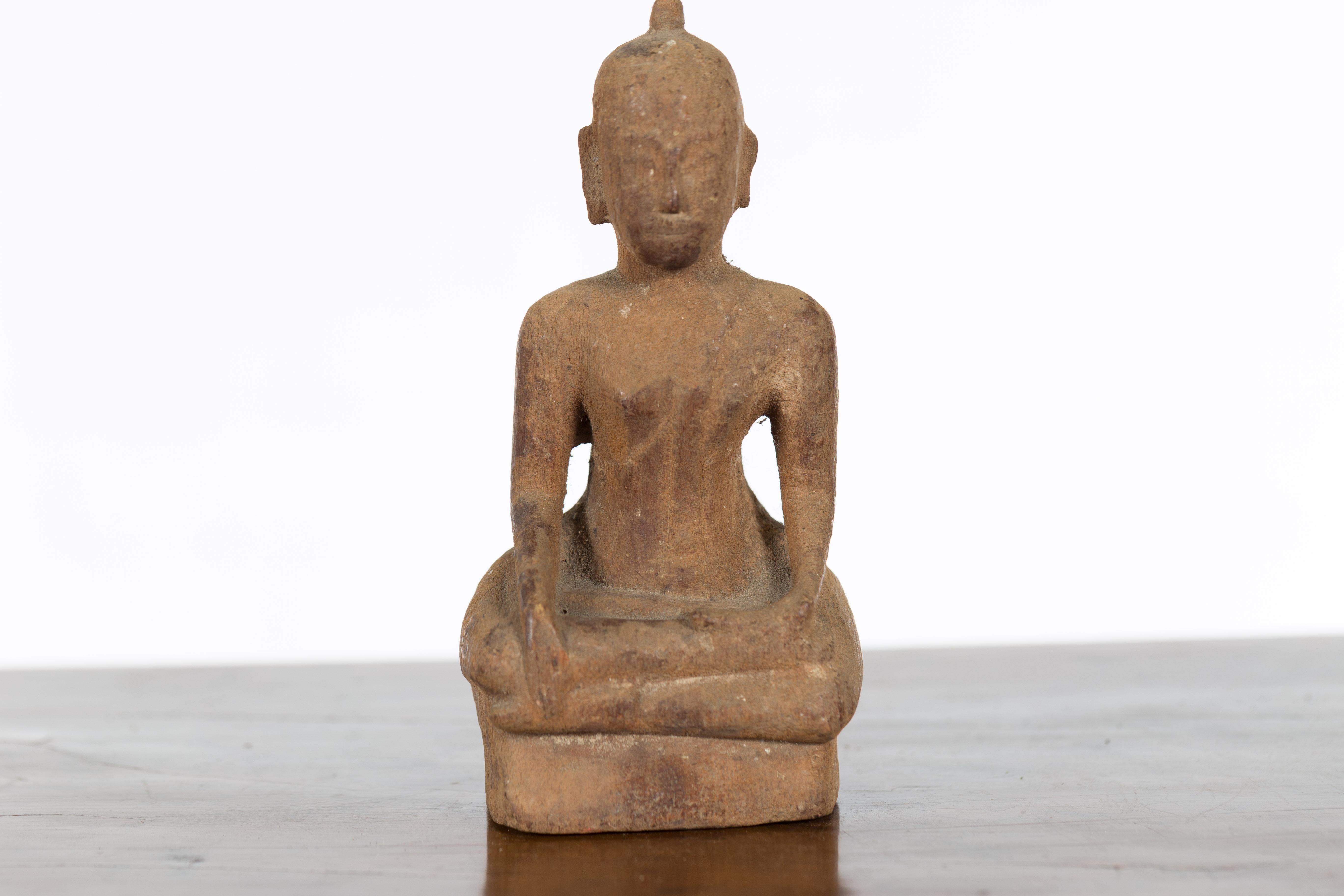 Petite Wooden Thai Ayutthaya Period Buddha Sculpture with Bhumisparsha Mudra In Good Condition In Yonkers, NY