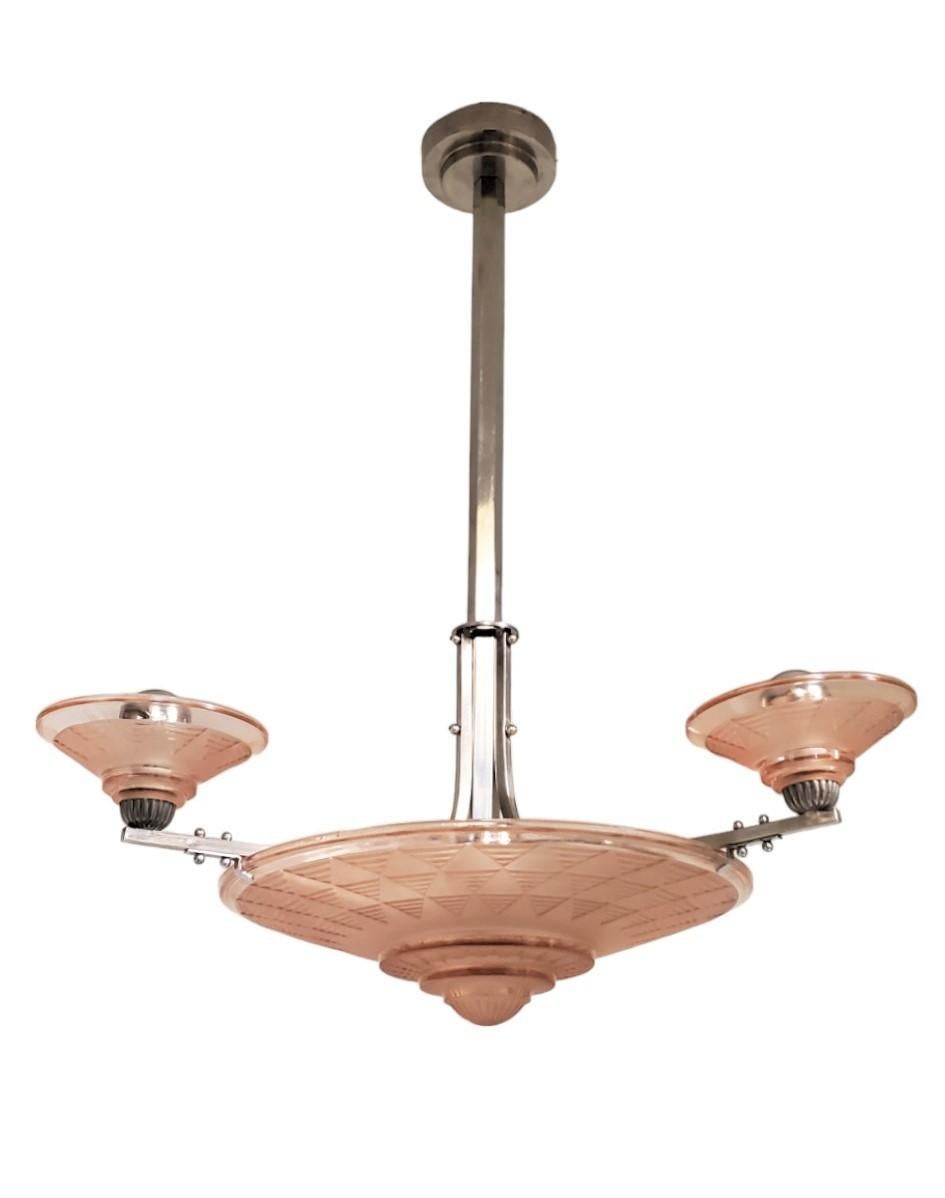 Petitot Art Deco peach /salmon /pink frosted glass + nickeled bronze chandelier For Sale 3