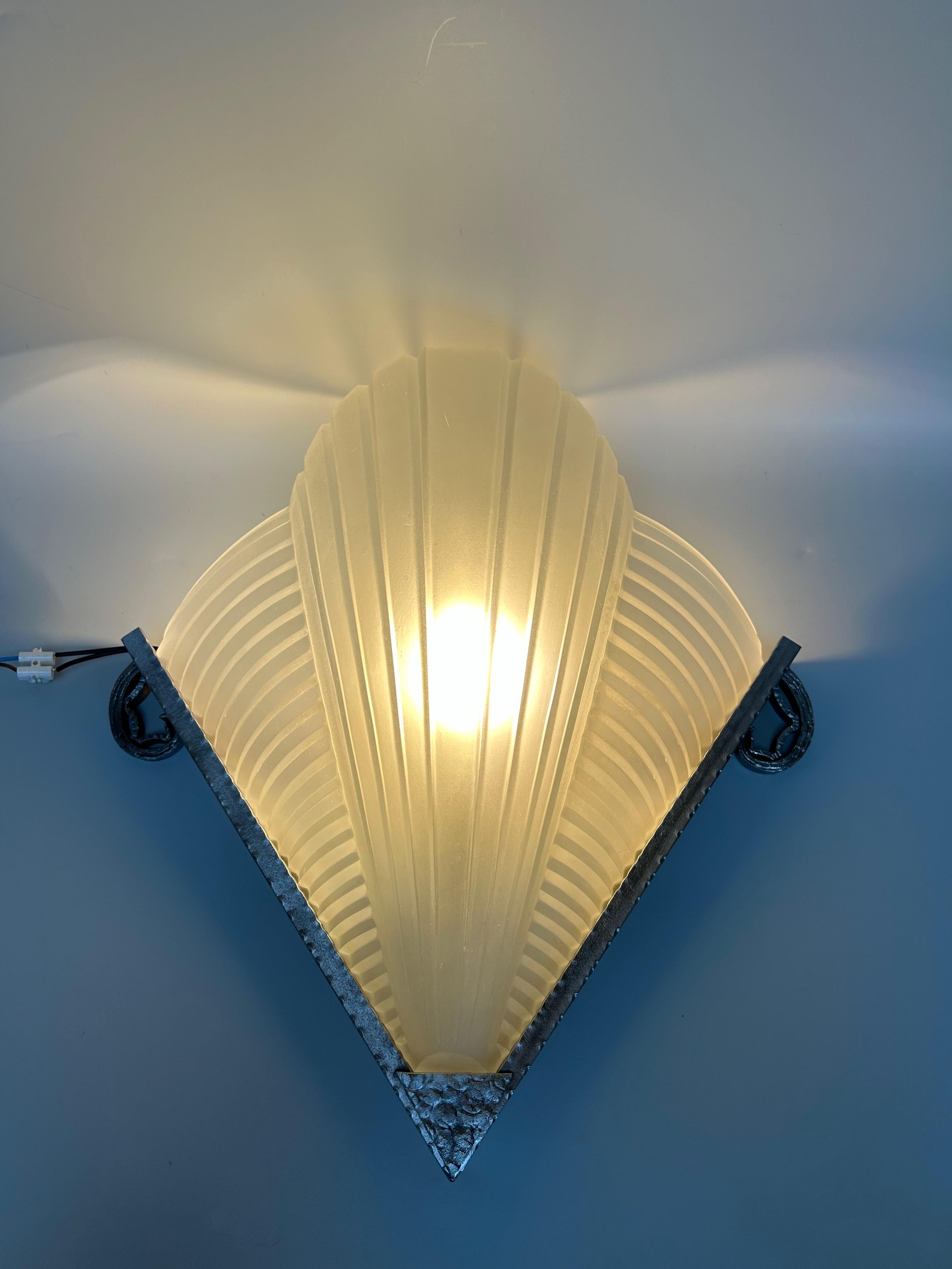 Petitot Art Deco Wall Lamp 8