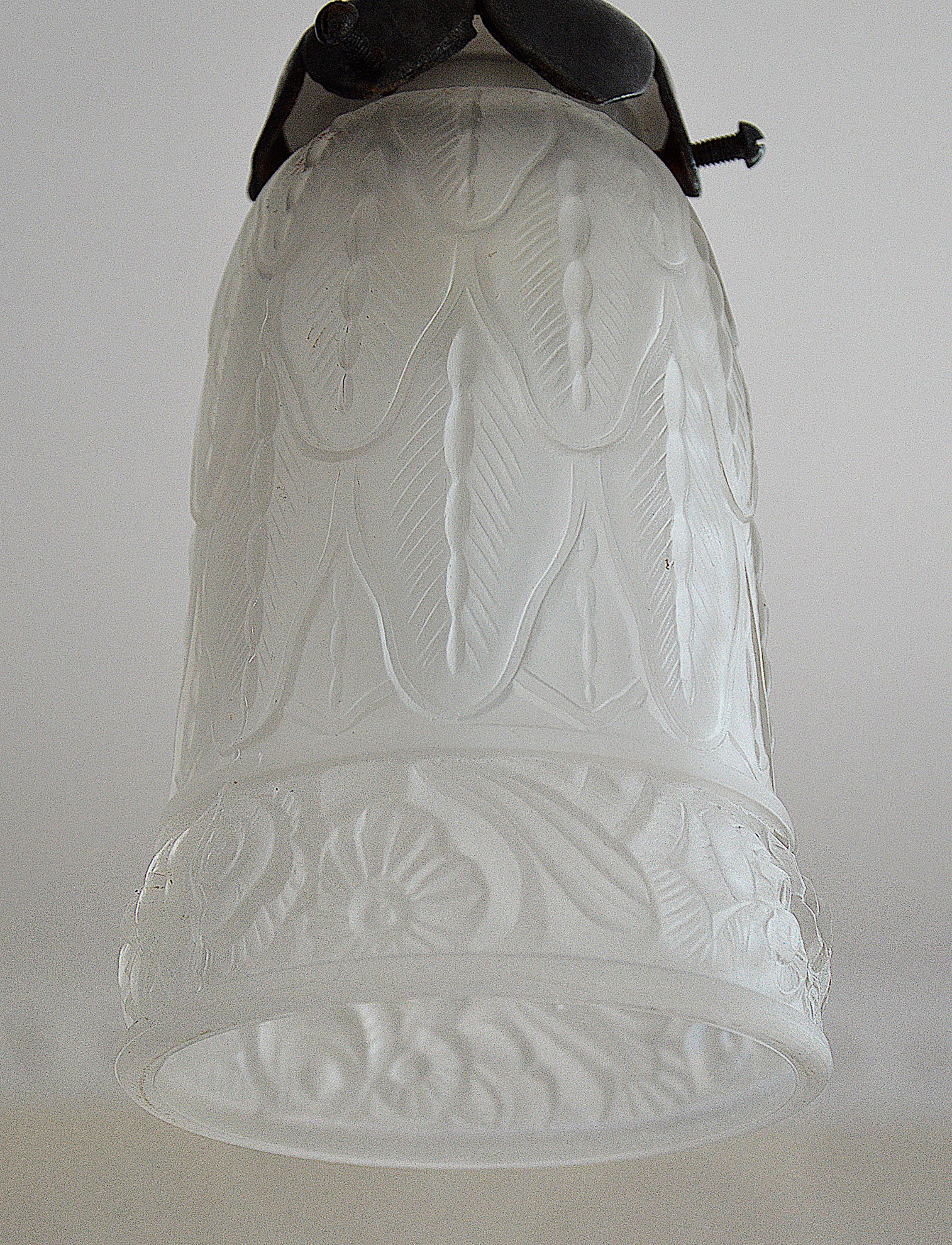 Petitot Art Deco Wrought-Iron Chandelier, 1920 In Good Condition For Sale In Saint-Amans-des-Cots, FR