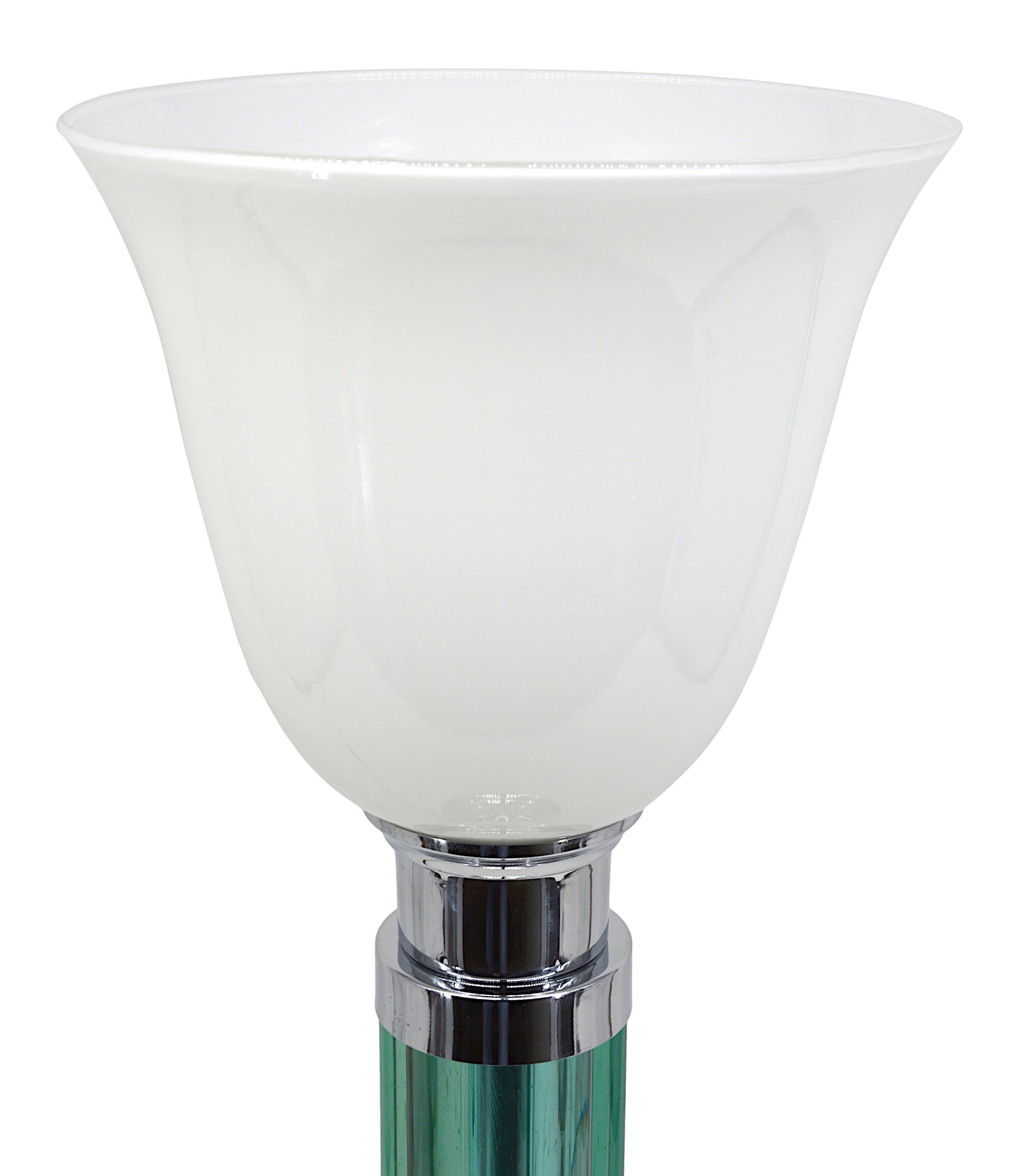 Milieu du XXe siècle PETITOT, grande lampe de bureau à tige Art Déco moderniste française, 1930, probablement une paire en vente