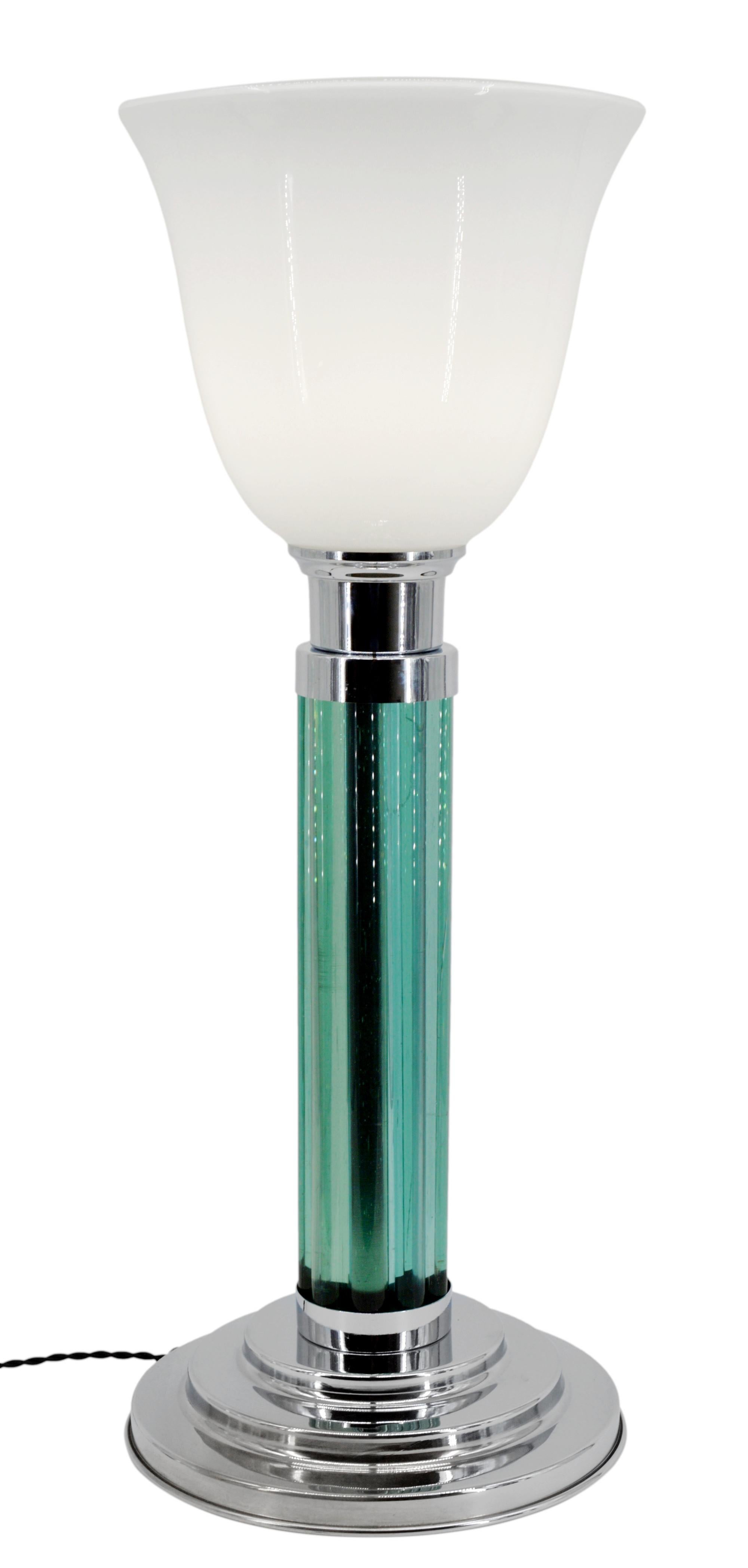 PETITOT, grande lampe de bureau à tige Art Déco moderniste française, 1930, probablement une paire en vente 1