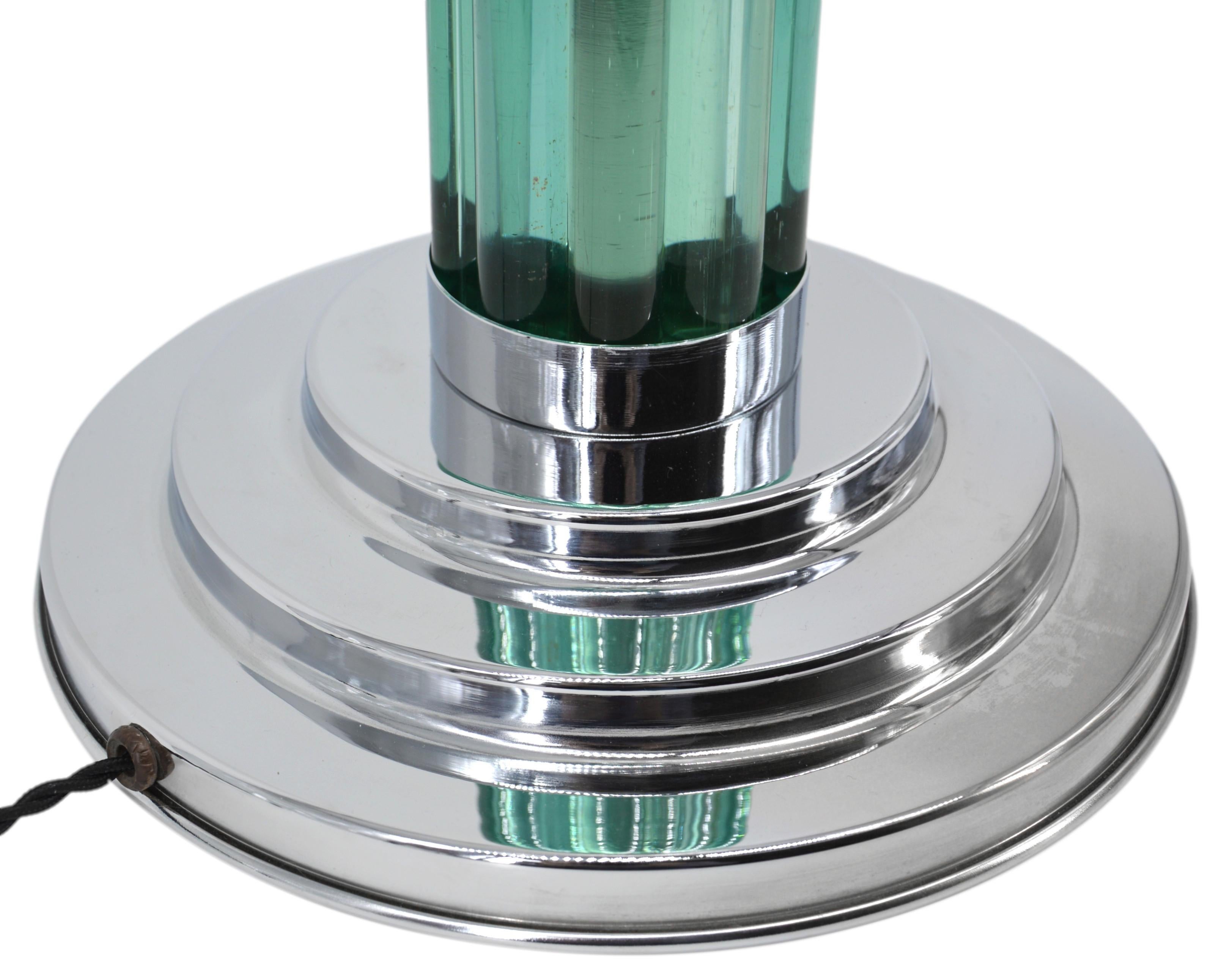 PETITOT, grande lampe de bureau à tige Art Déco moderniste française, 1930, probablement une paire en vente 2