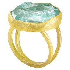 Petra Class Anillo Único de Oro Amarillo de 22 quilates con Aguamarina en bruto de 16,70 quilates