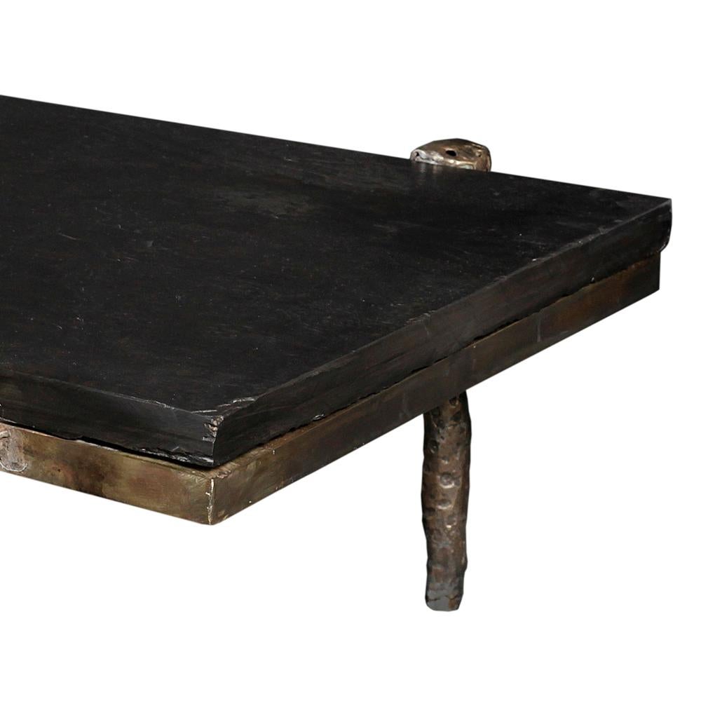 XXIe siècle et contemporain Table basse Petra en bronze massif en vente