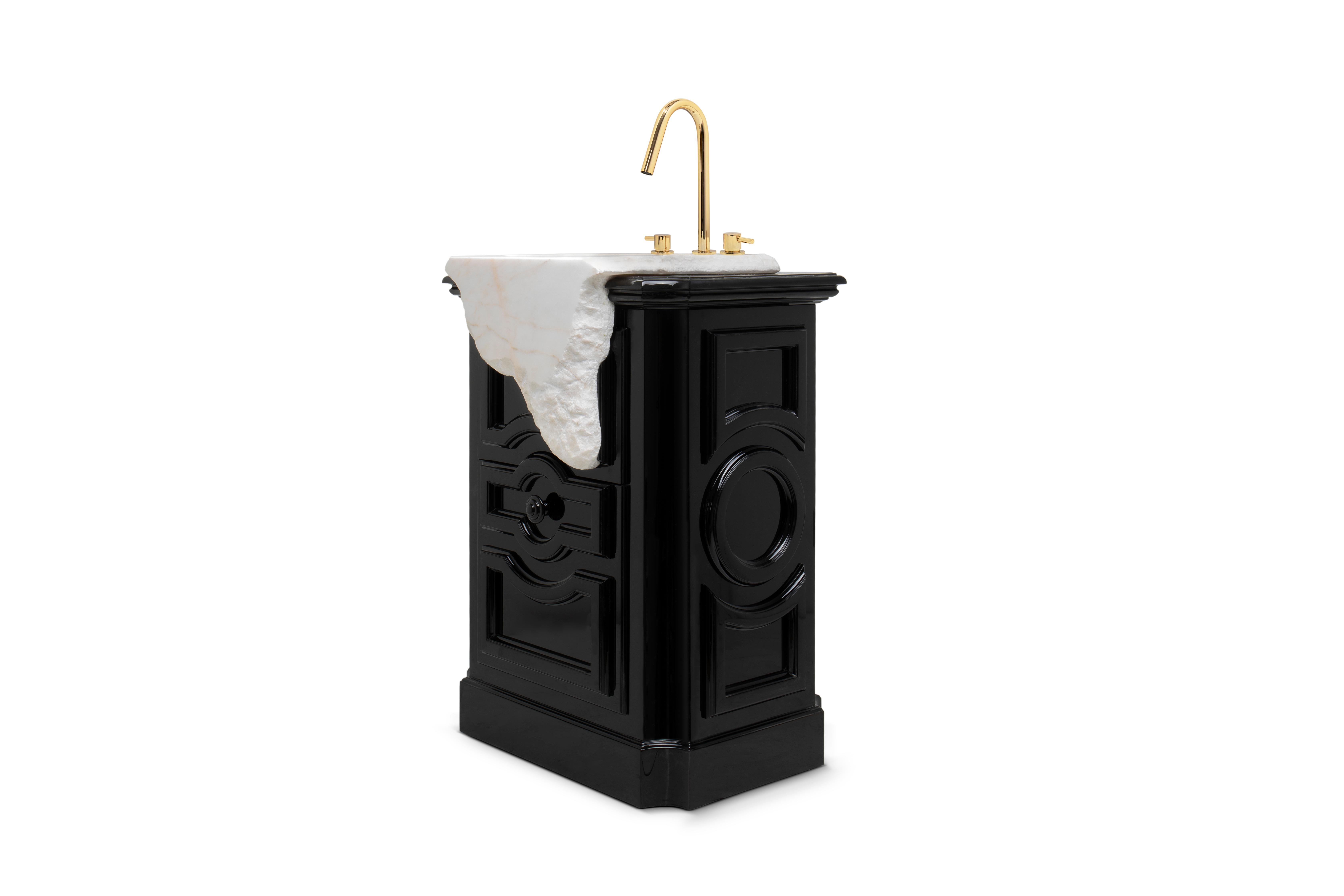The melted marble look of the Petra freestanding takes us to the City of Petra where buildings are carved directly in the stone cliffs. By adding this freestanding to your bathroom, it is a sure guarantee of luxurious and exquisite environment