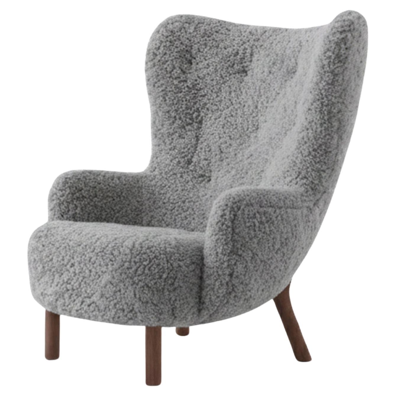 Petra Lounge Chair by Viggo Boesen in Sheepskin Scandinavian 22 
Walnut, for &T For Sale