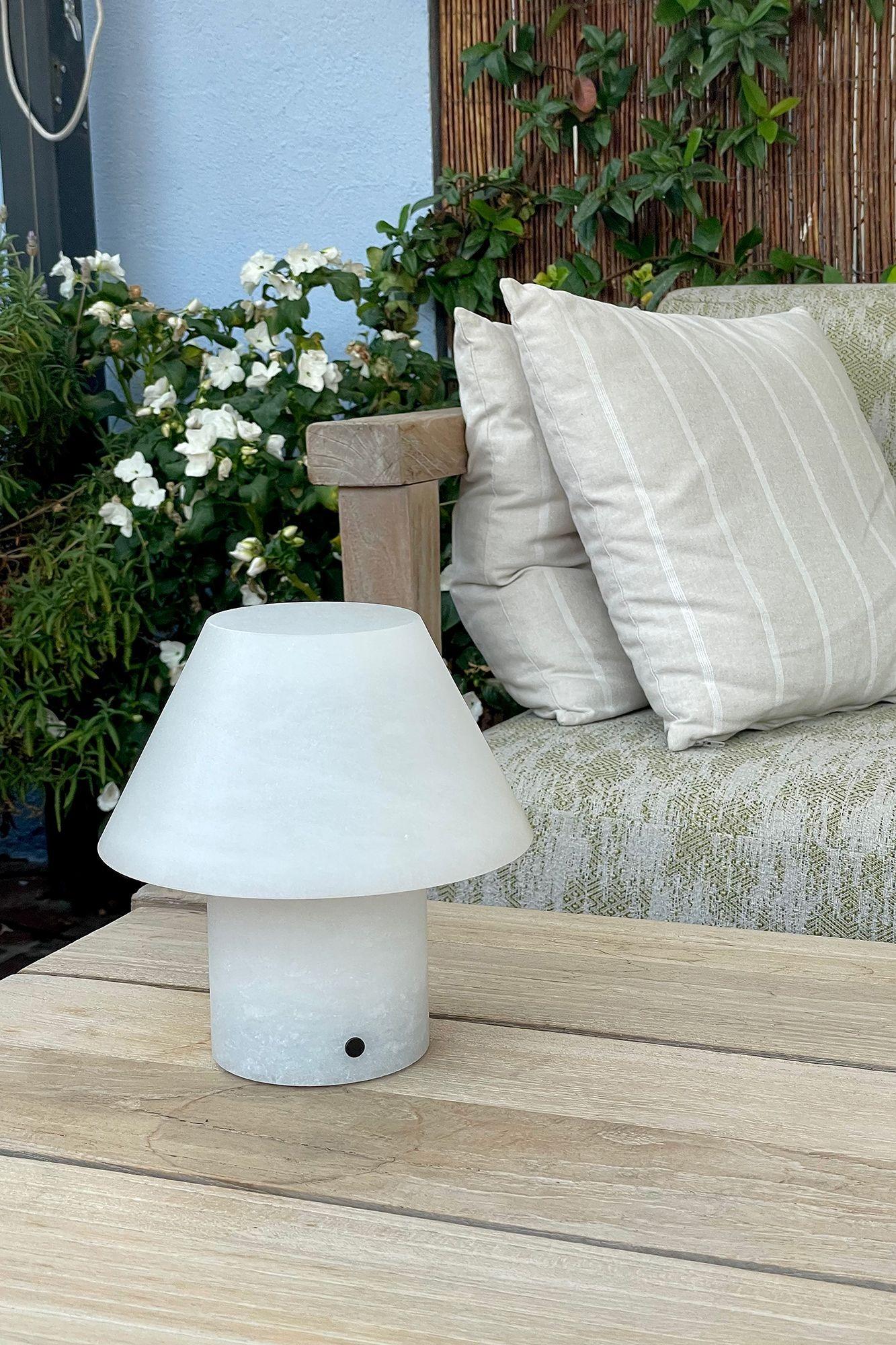 Lampe de bureau d'extérieur Petra M GR en albâtre par Jordi Veciana 2020 Neuf - En vente à Barcelona, Barcelona