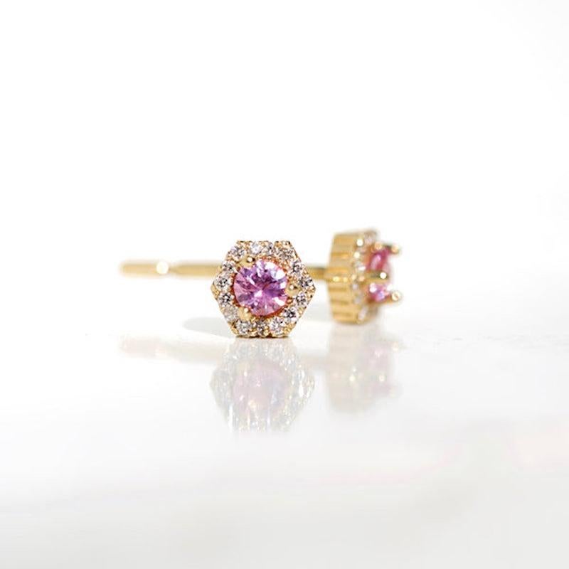 Petra Mini Purple Sapphire Hexagon Diamond Halo Stud Earrings in 18k Gold In New Condition For Sale In South Melbourne, AU