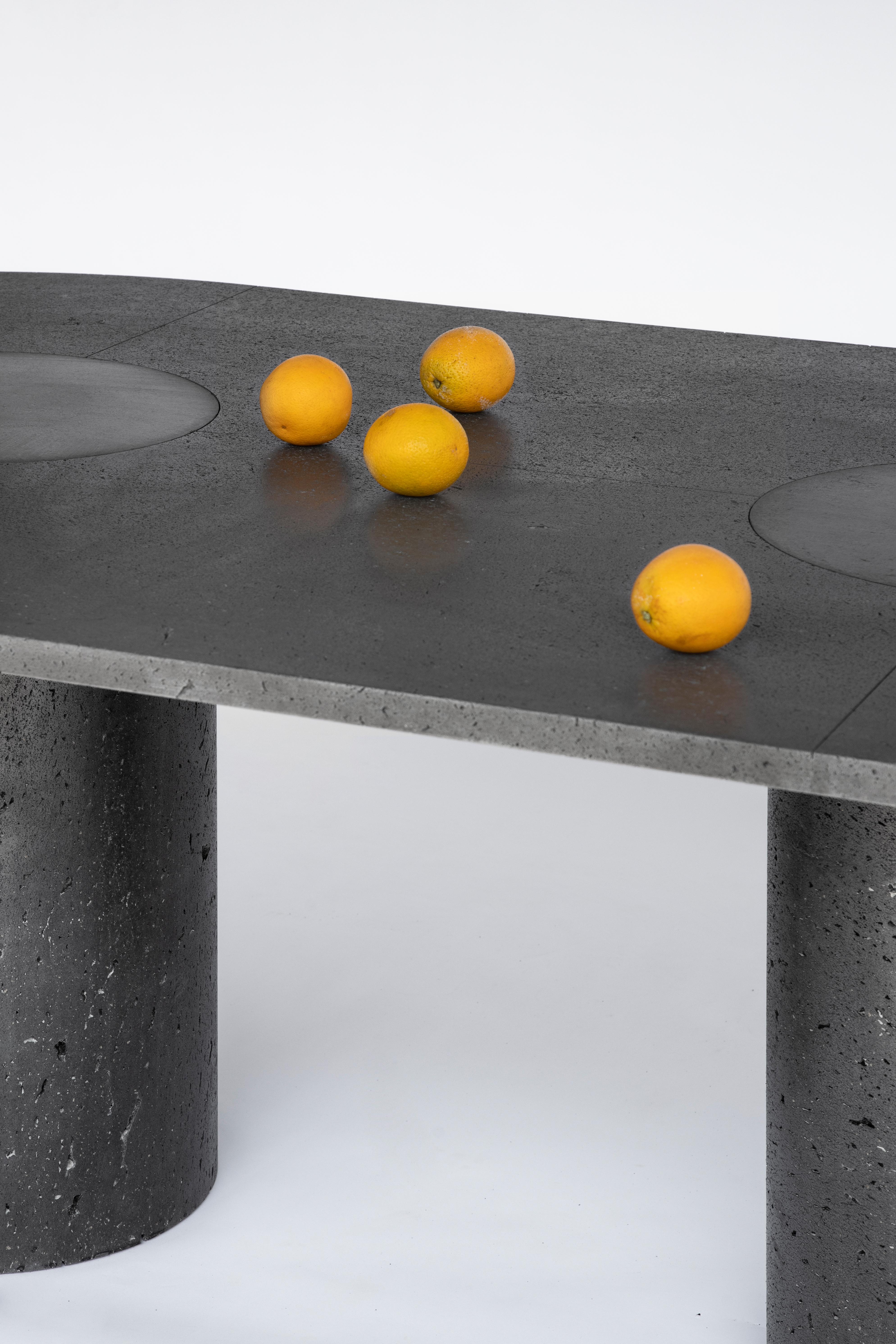 Mesa Petra 2 M by Peca Siglo XXI y contemporáneo en venta