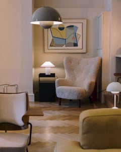 Petra VB3 Lounge Chair-Sheepskin Moonlight & Walnut- Viggo Boesen for &Tradition