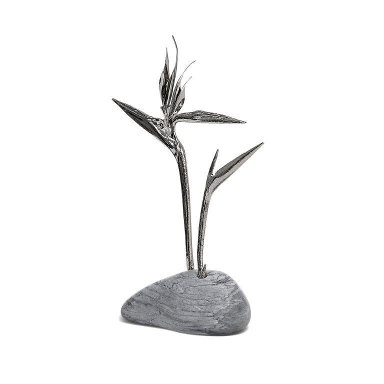 Pétrea III: Blumenskulptur - Perfektes Mittelstück und dekoratives Element (Organische Moderne) im Angebot