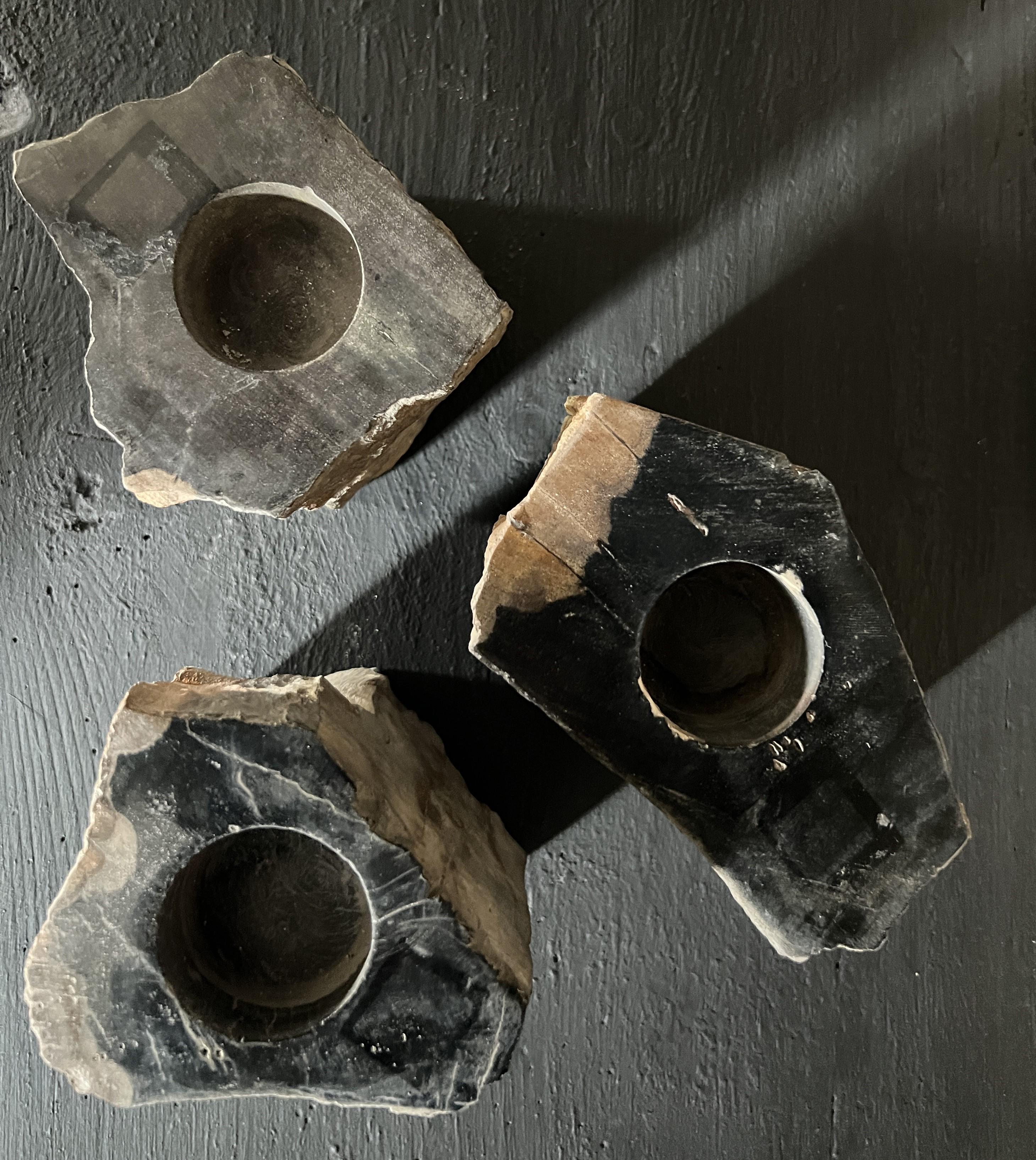 Versteinertes Holz Kerzenhalter Stein (21. Jahrhundert und zeitgenössisch) im Angebot