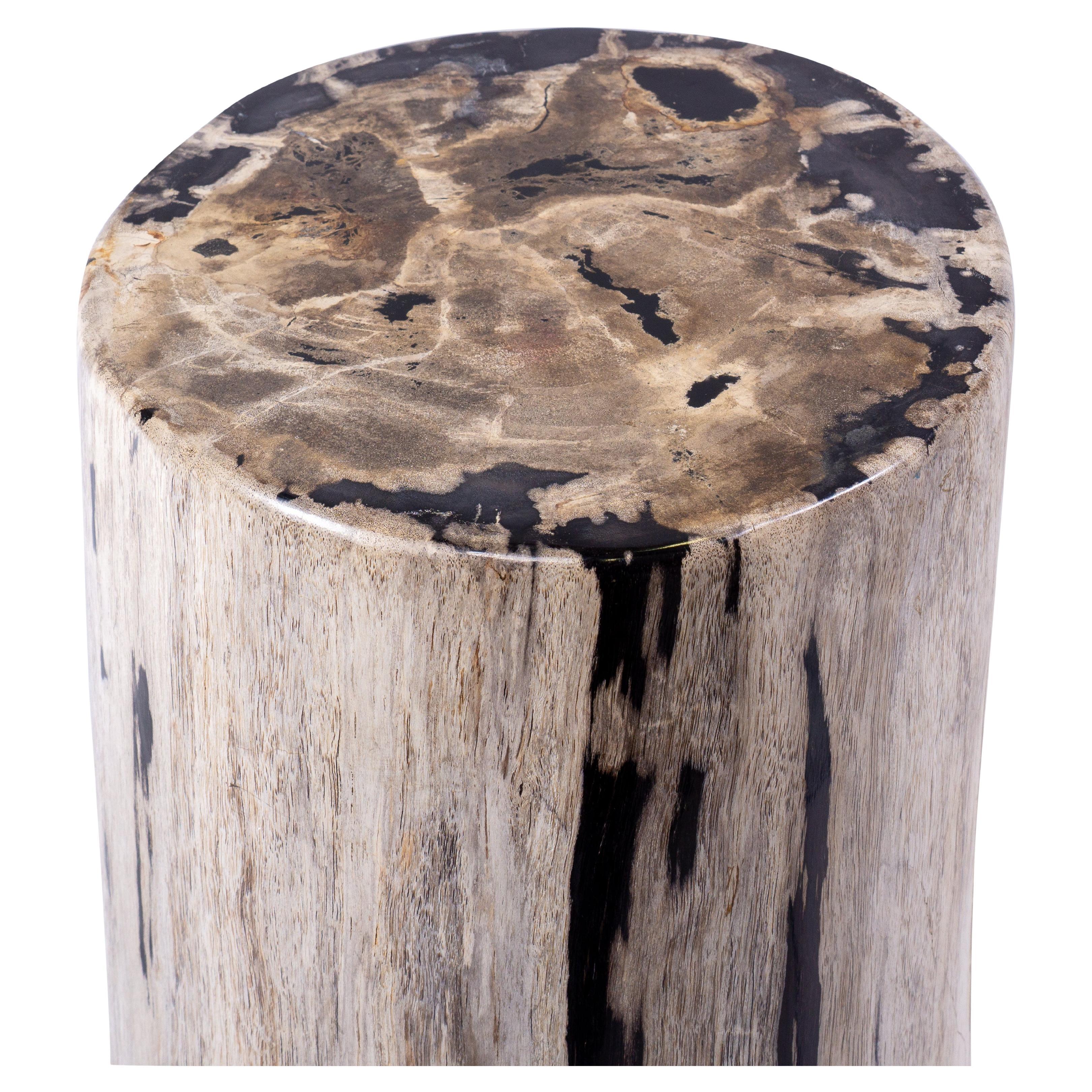 Table d'appoint beige grès pétrifié avec accents noirs en vente