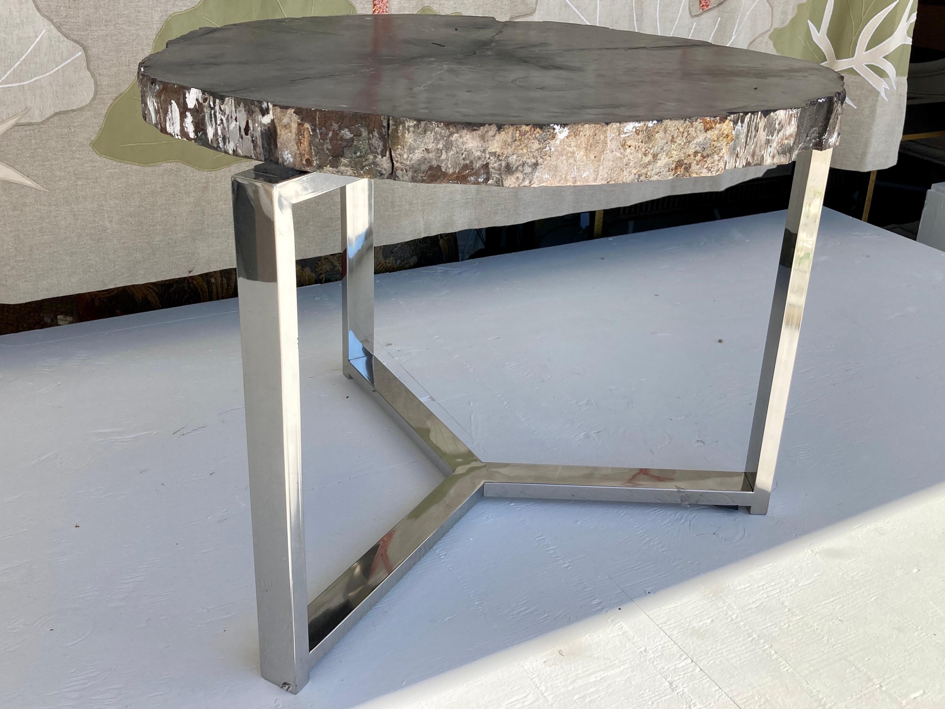 Petrified Wood Side Table With Chrome Base In Good Condition For Sale In Los Angeles, CA