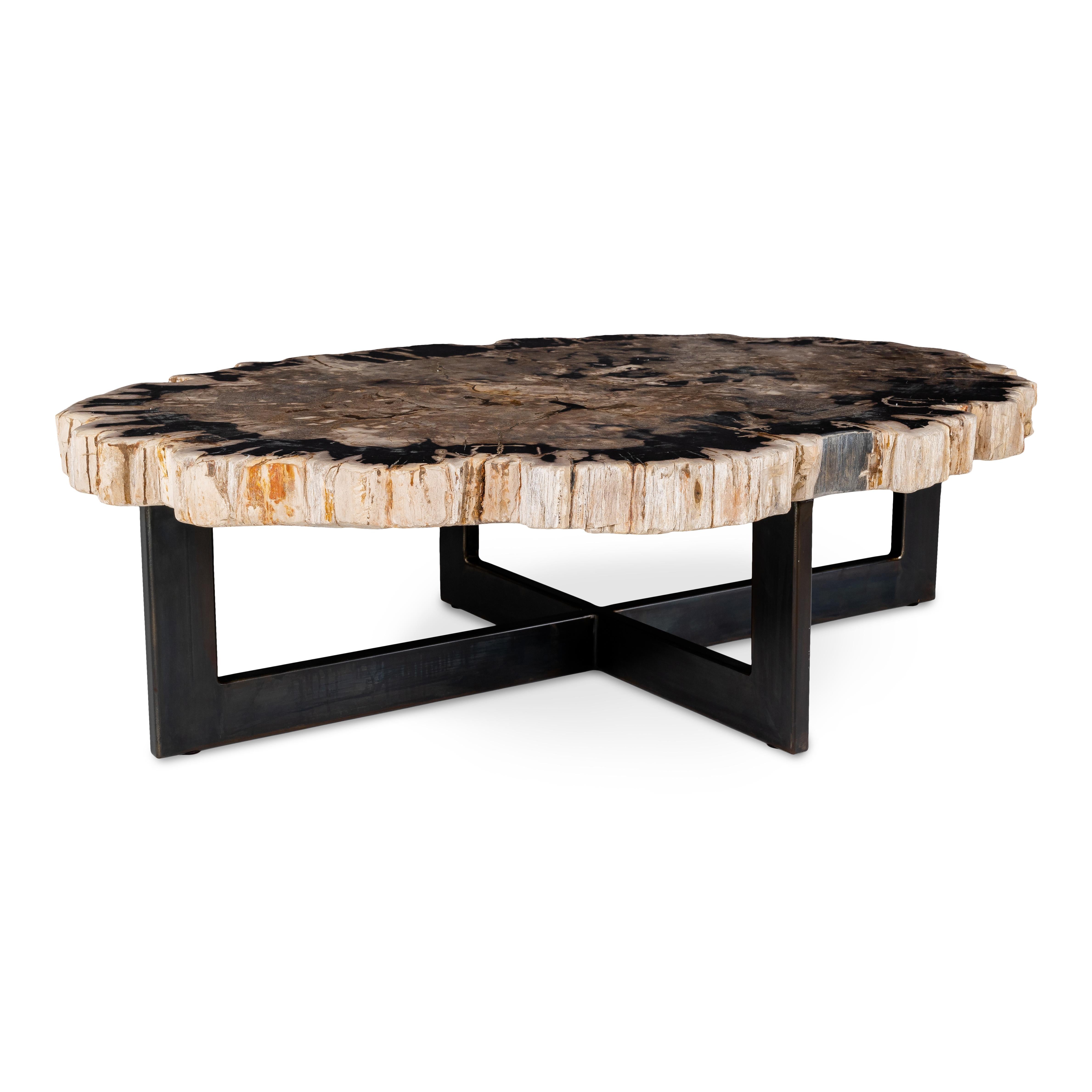 Petrified Wood Slice on Patina Steel Base 

Piece from our one of kind collection, Le Monde. Exclusive to Brendan Bass. 


Globally curated by Brendan Bass, Le Monde furniture and accessories offer modern sensibility, provincial construction, and