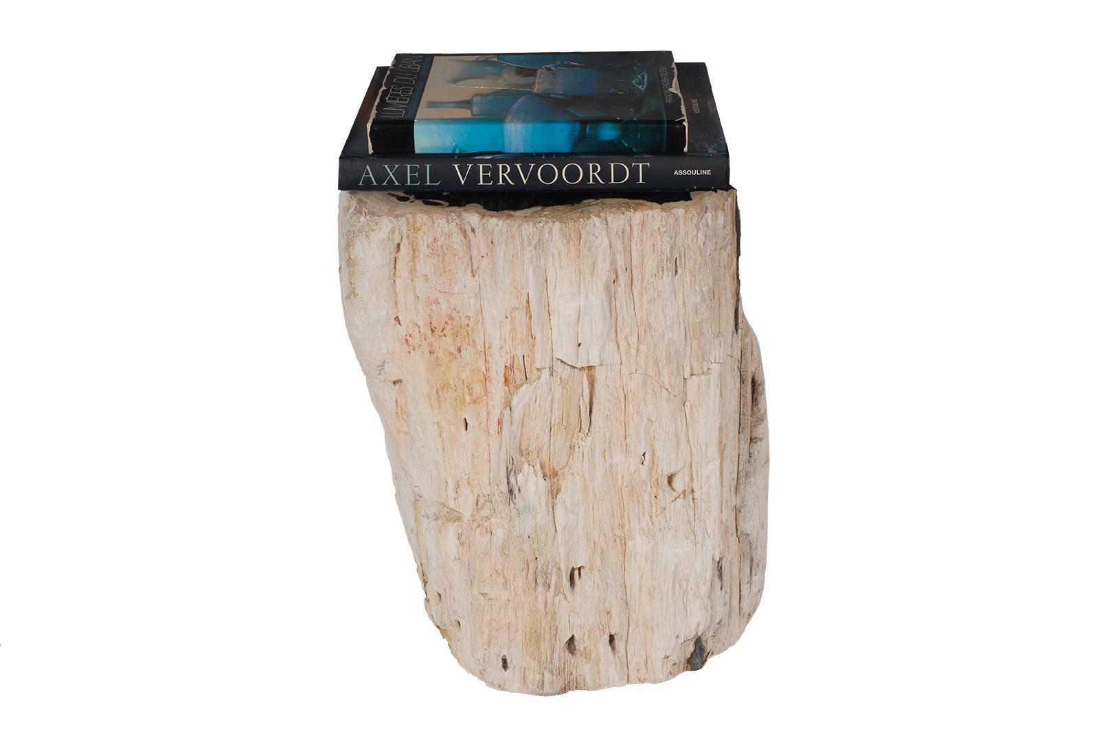 This piece is a part of Brendan Bass’s one-of-a-kind collection, Le Monde. French for “The World”, the Le Monde collection is made up of rare and hard to find pieces curated by Brendan from estate sales, brocantes, and anywhere beautiful pieces can