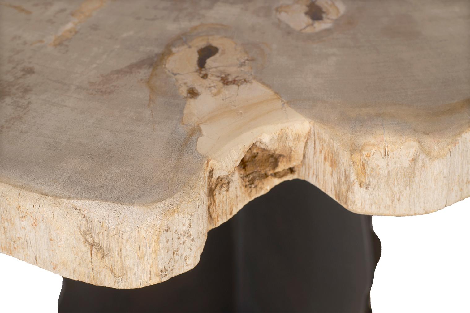 This piece is a part of Brendan Bass’s one-of-a-kind collection, Le Monde. French for “The World”, the Le Monde collection is made up of rare and hard to find pieces curated by Brendan from estate sales, brocantes, and anywhere beautiful pieces can
